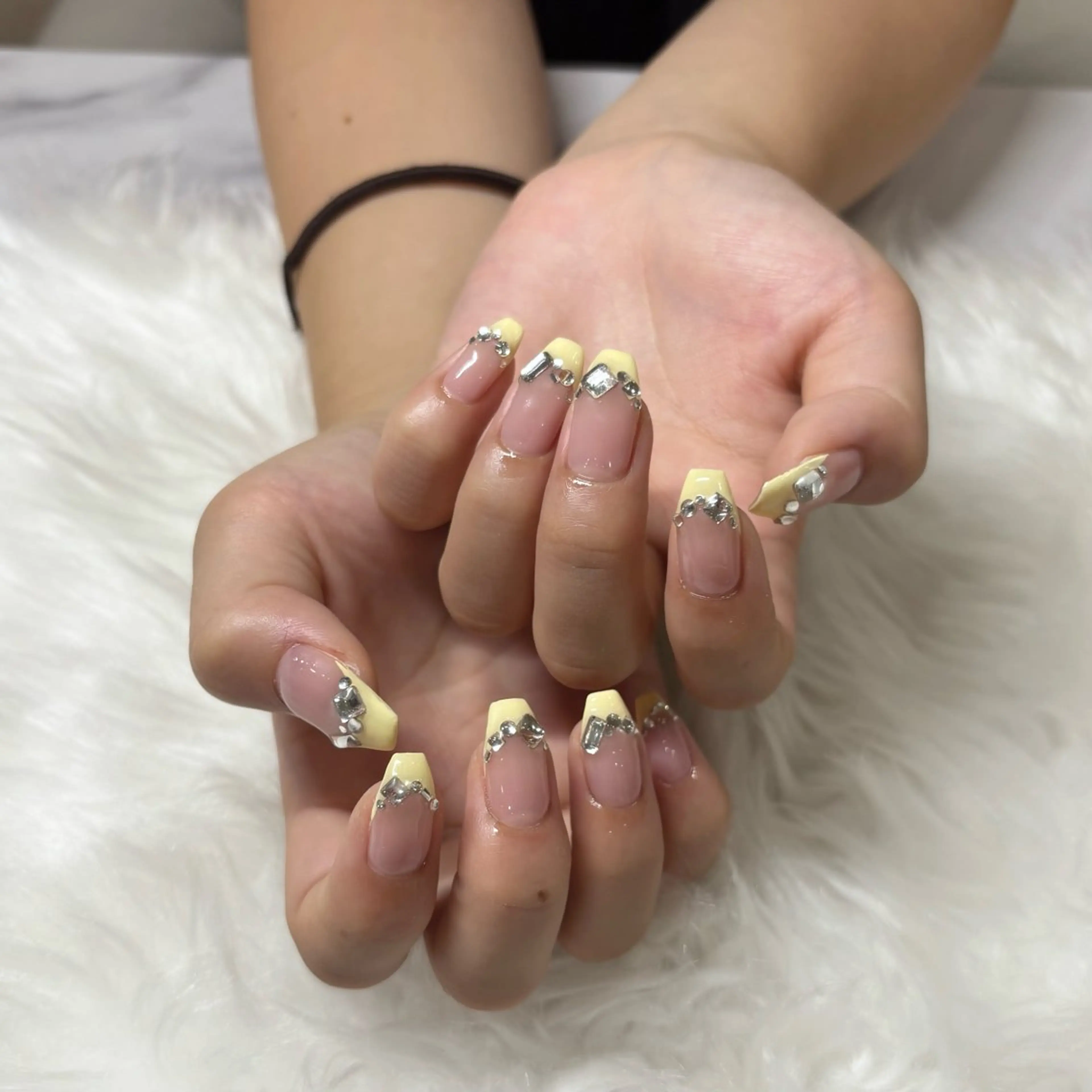 ネイル ハンドネイル REVIA: natsukiのネイルデザイン