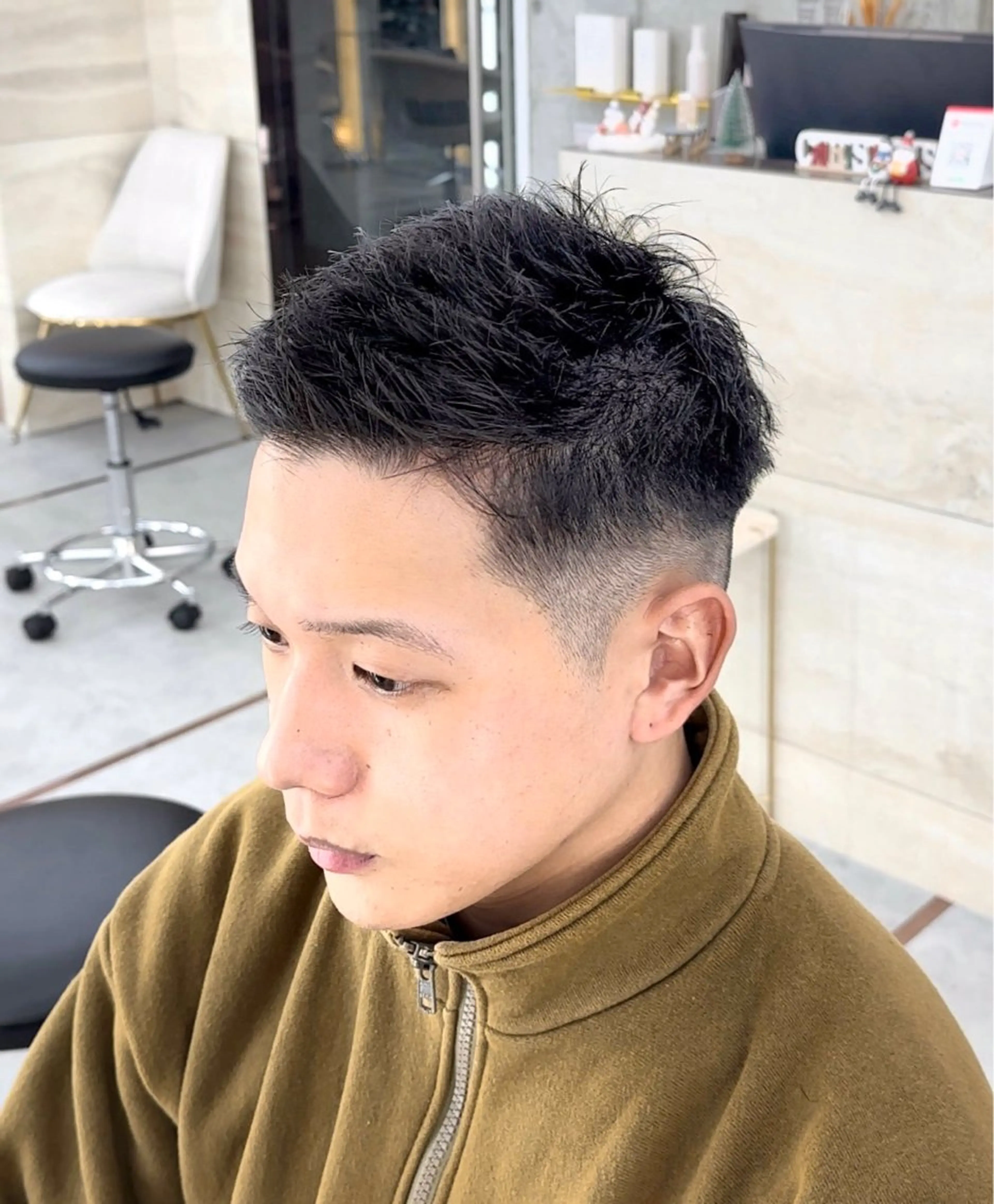 ショート 【池袋店 店長】伊藤 昂樹/曲がる縮毛矯正のヘアスタイル