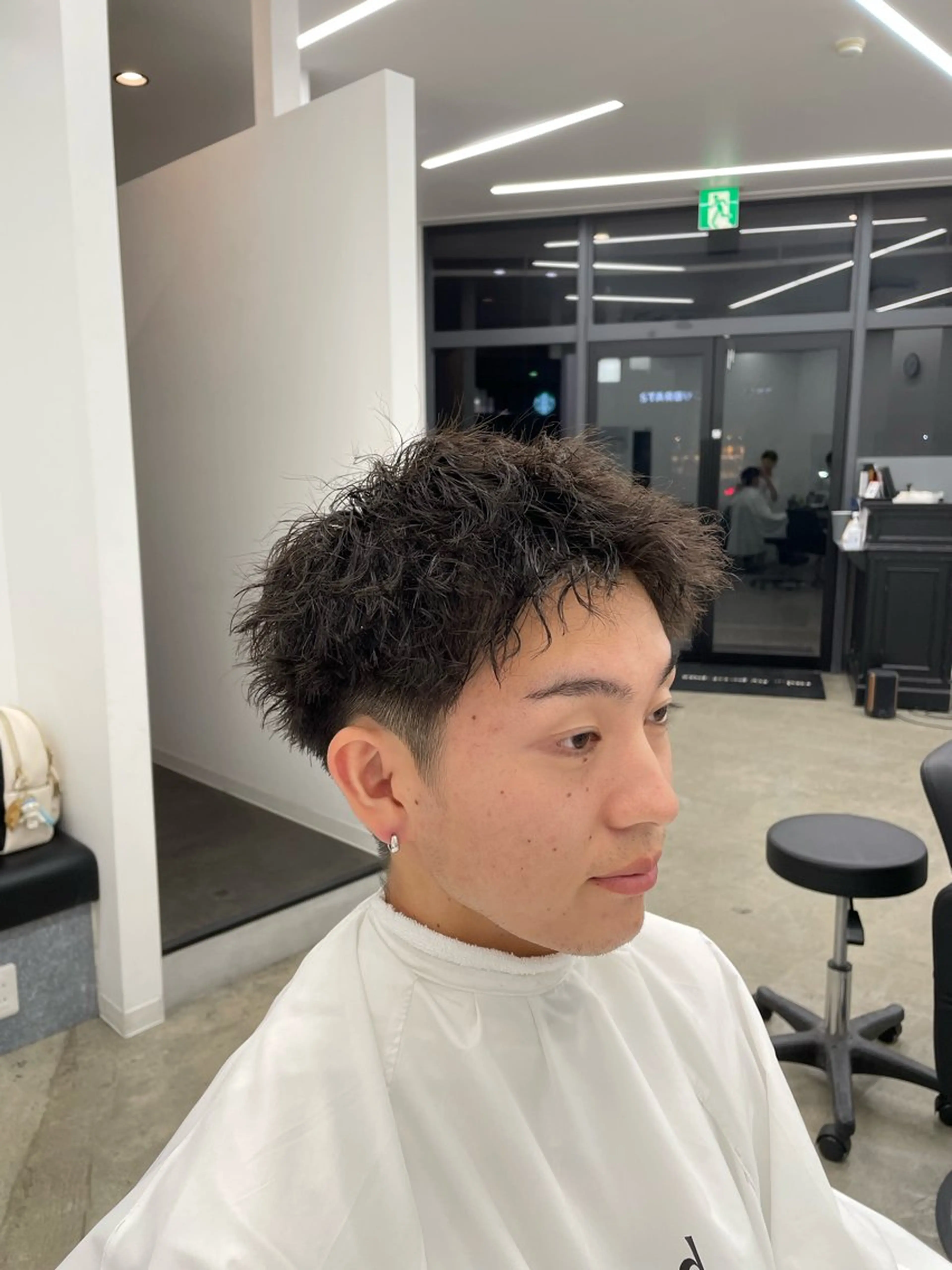 ショート パーマ メンズ 平野 拓海のヘアスタイル