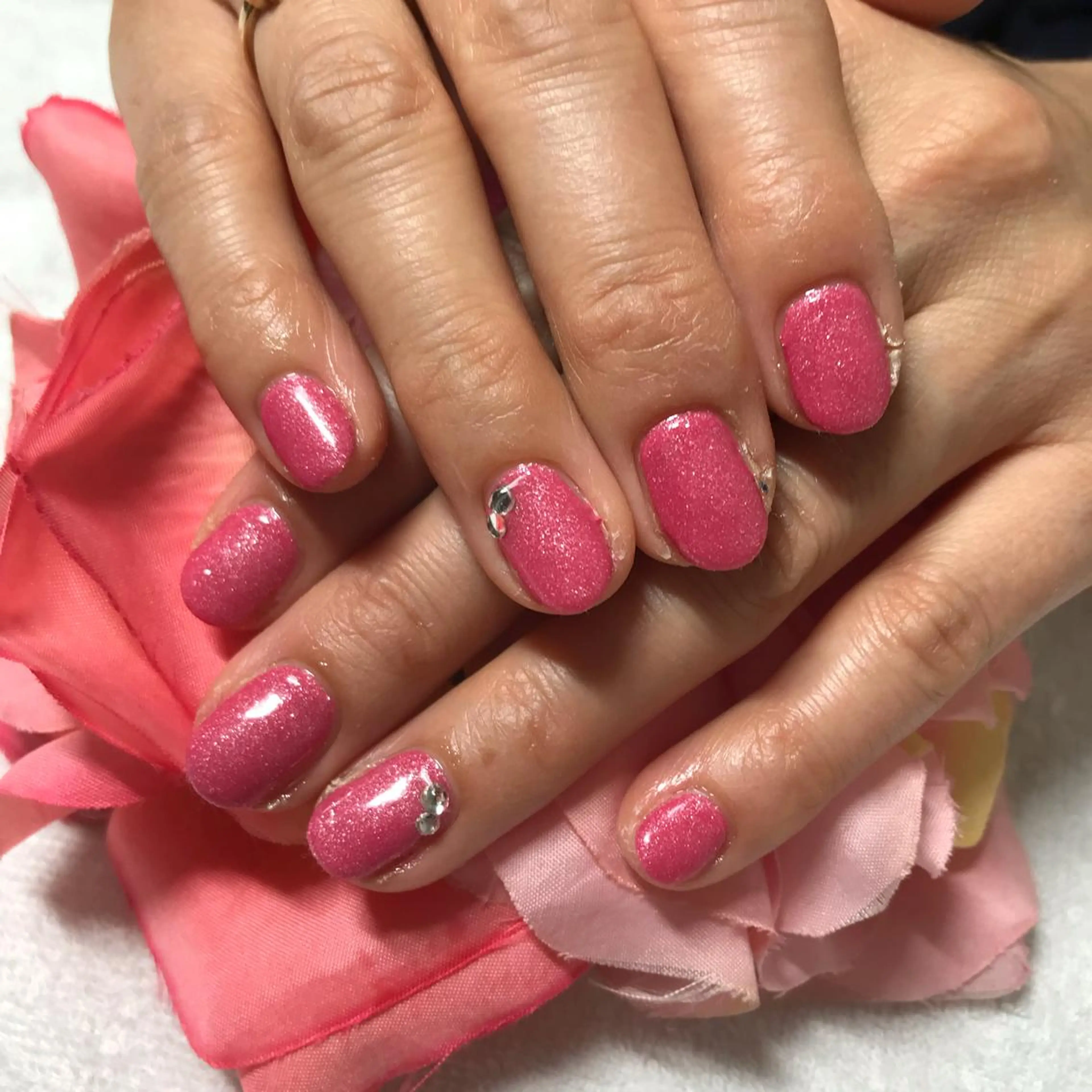 ショート ネイル ストーンネイル ハンドネイル 《LB》ラブリエ Nail&eyeのマツエク・マツパデザイン