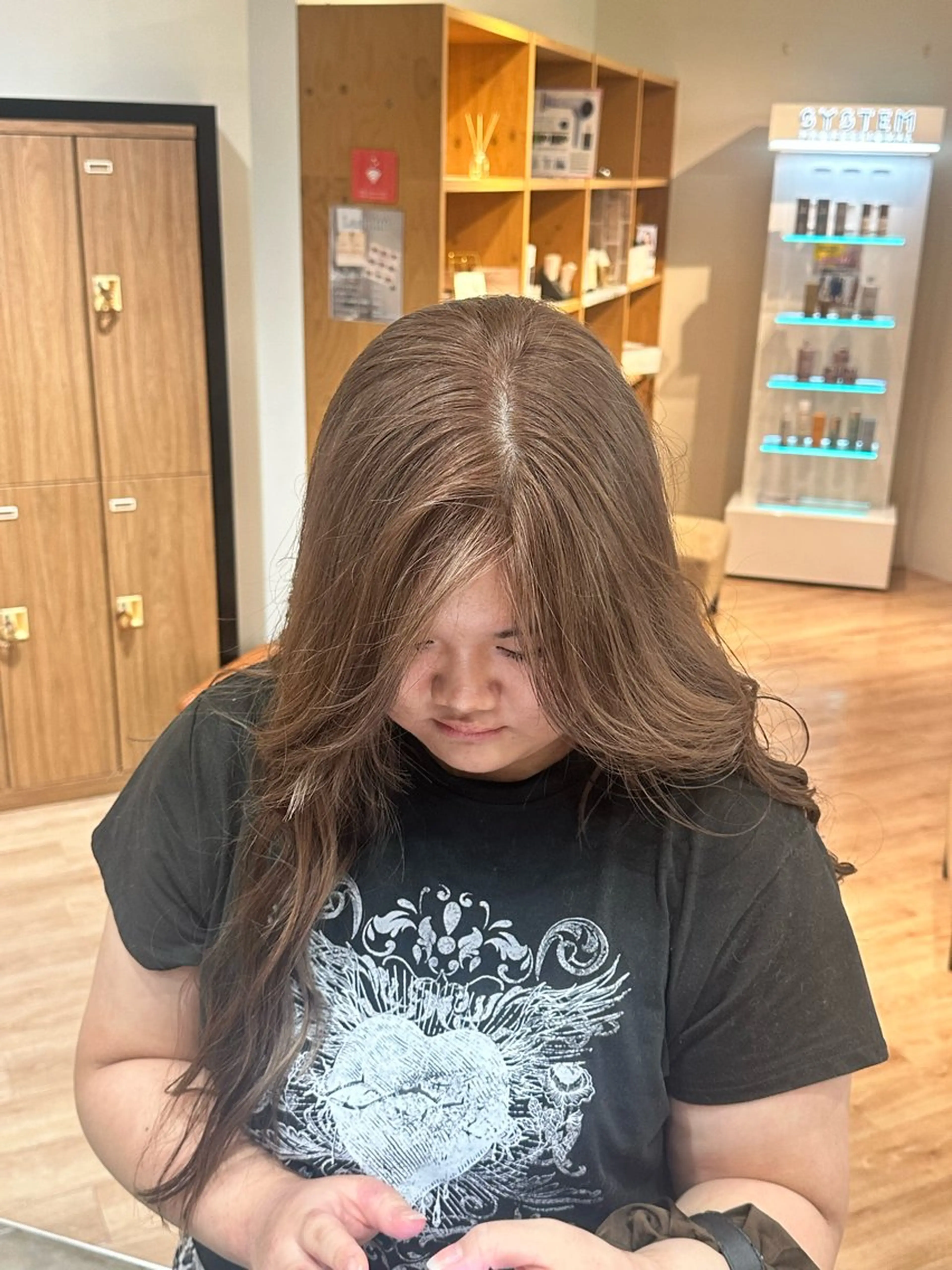 カラー ベージュカラー ミルクティーベージュ カット ヘアカラー ブリーチカラー/ わきたちえ🌻のヘアスタイル