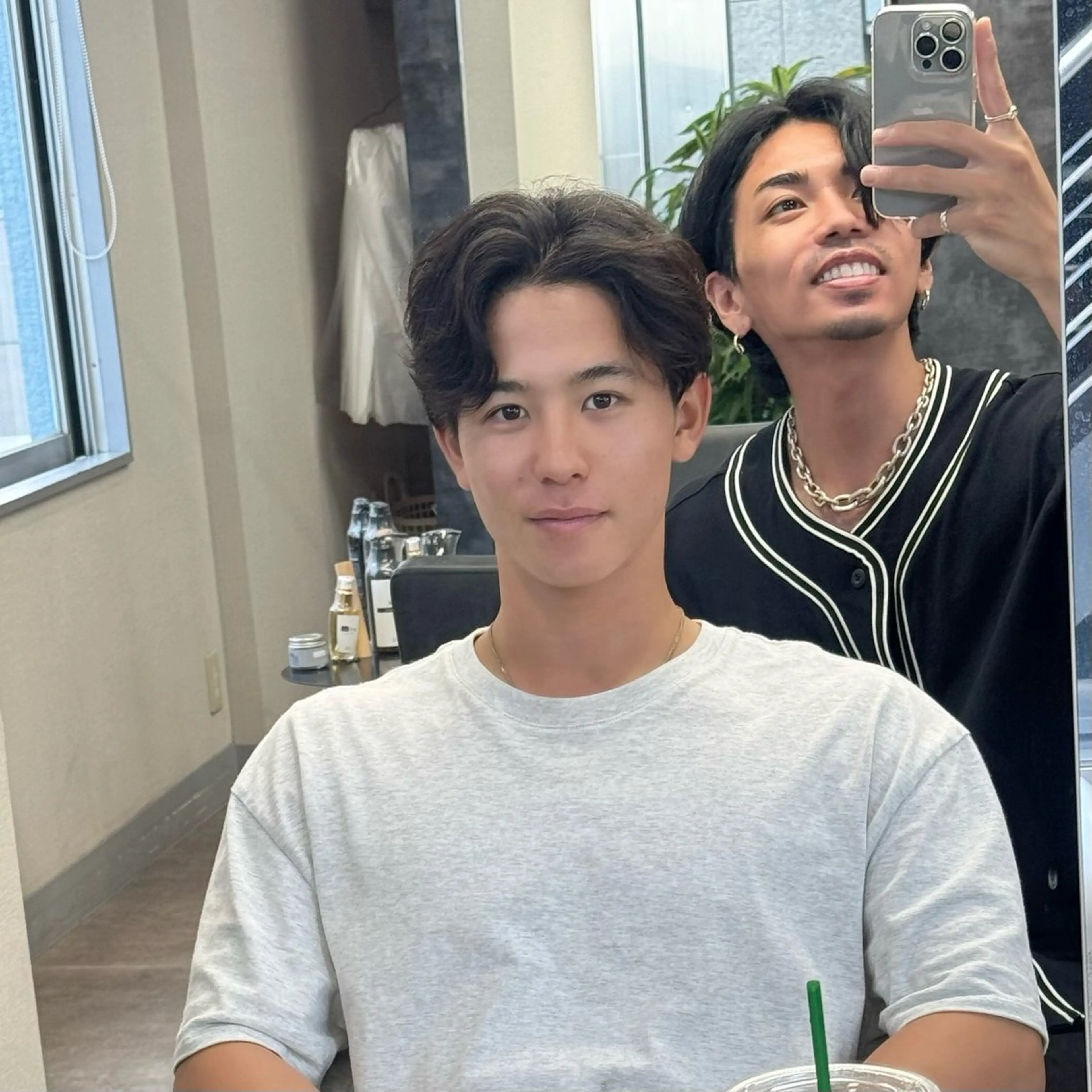 メンズ フェザーパーマ メンズパーマ カット パーマ ヘアセット 表参道フェザーパーマ ニュアンスパーマのヘアスタイル