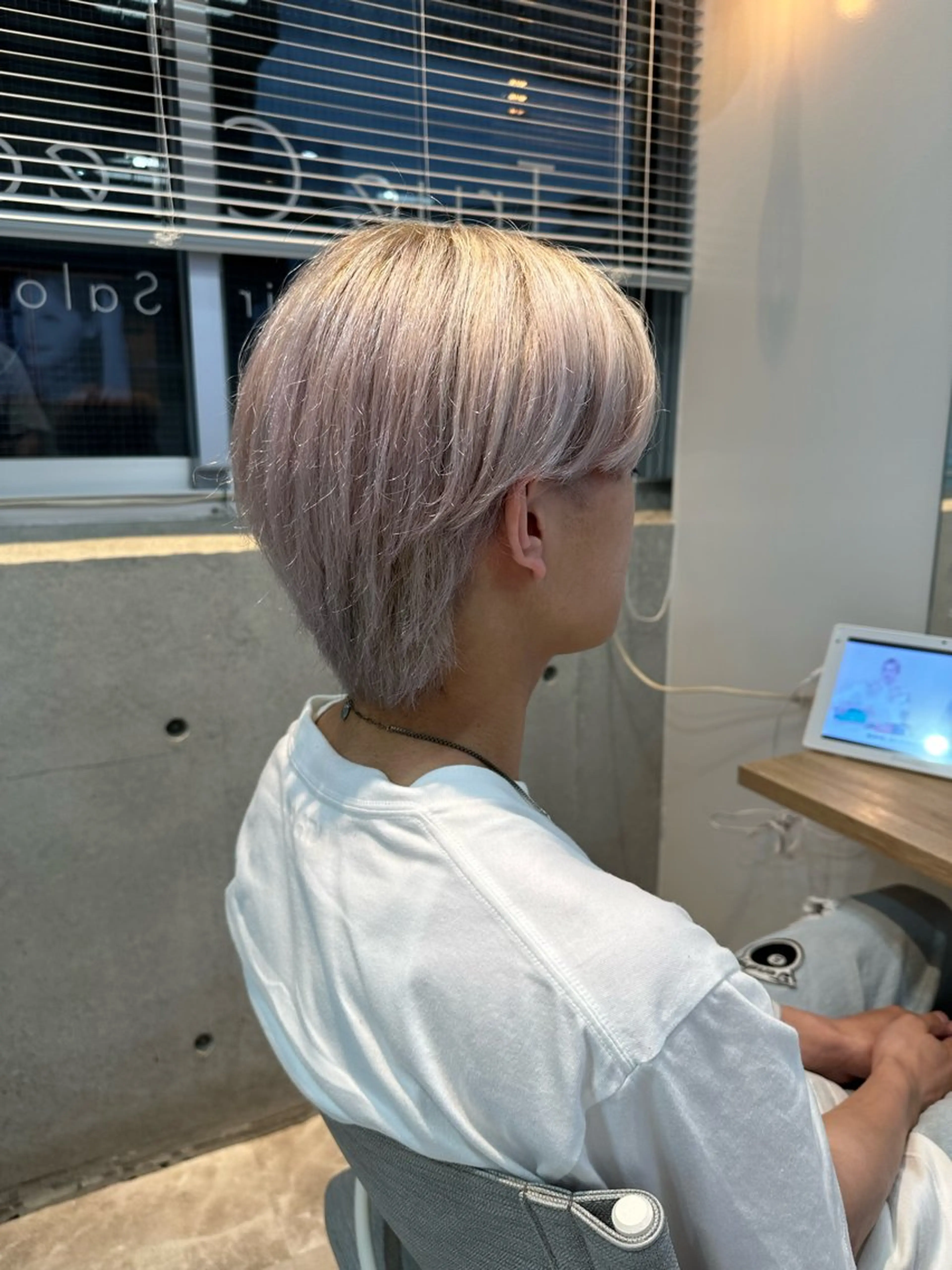 カラー メンズ メンズブリーチ ブリーチ カット ヘアカラー トリートメント 💎メンズカット /フェザー/細野💎のヘアスタイル