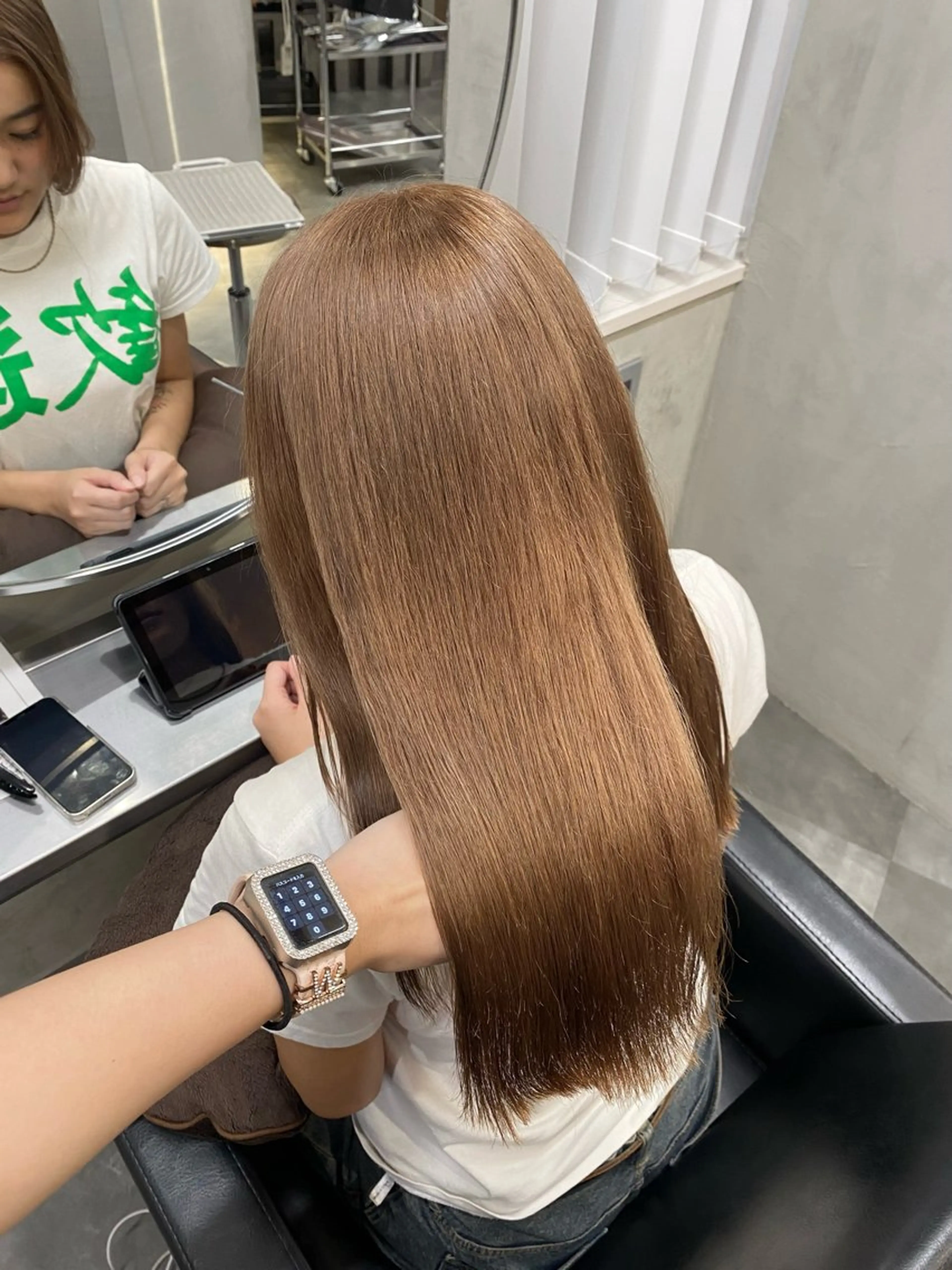 セミロング ヘアカラー ななみ/博多/ ブリーチ/髪質改善のヘアスタイル