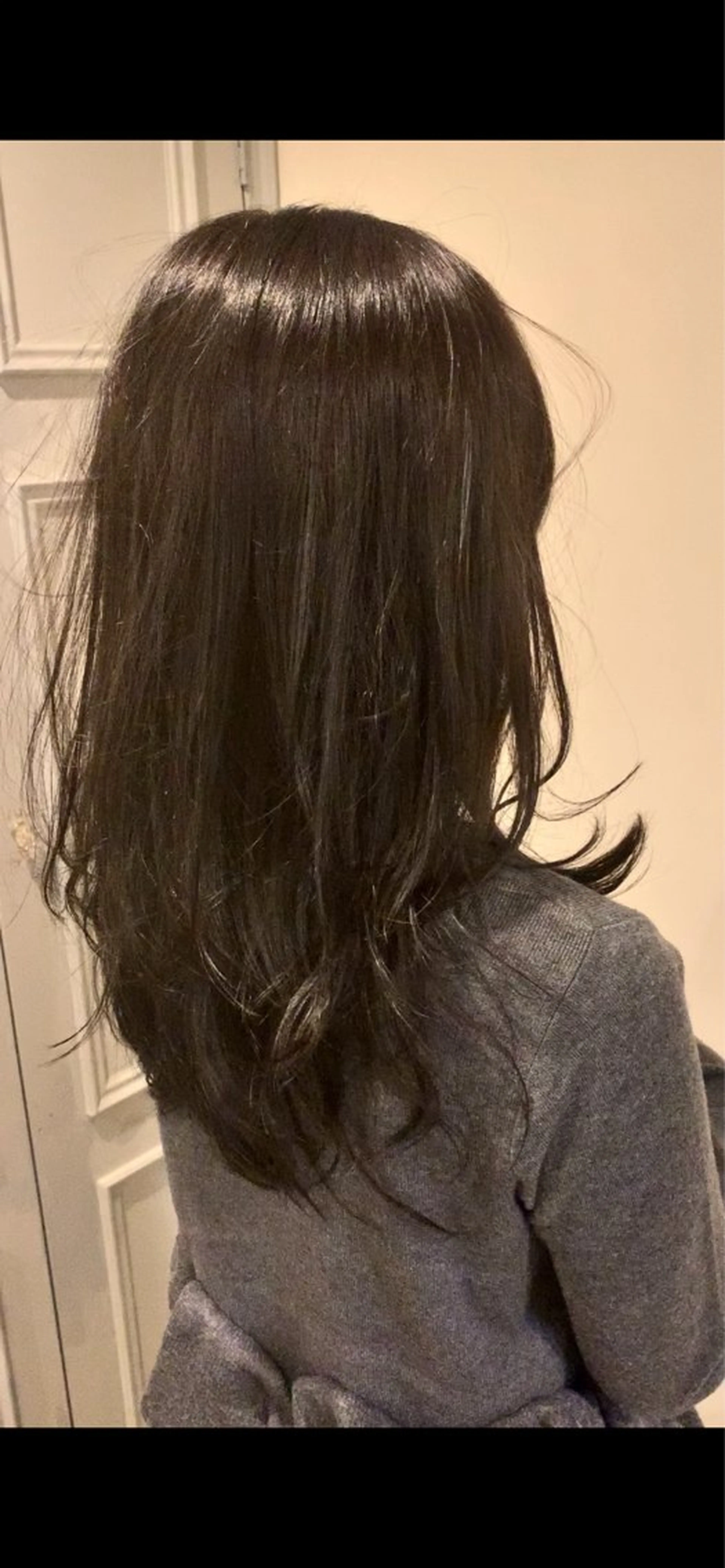 セミロング レイヤーカット 伊藤 鳳雅のヘアスタイル