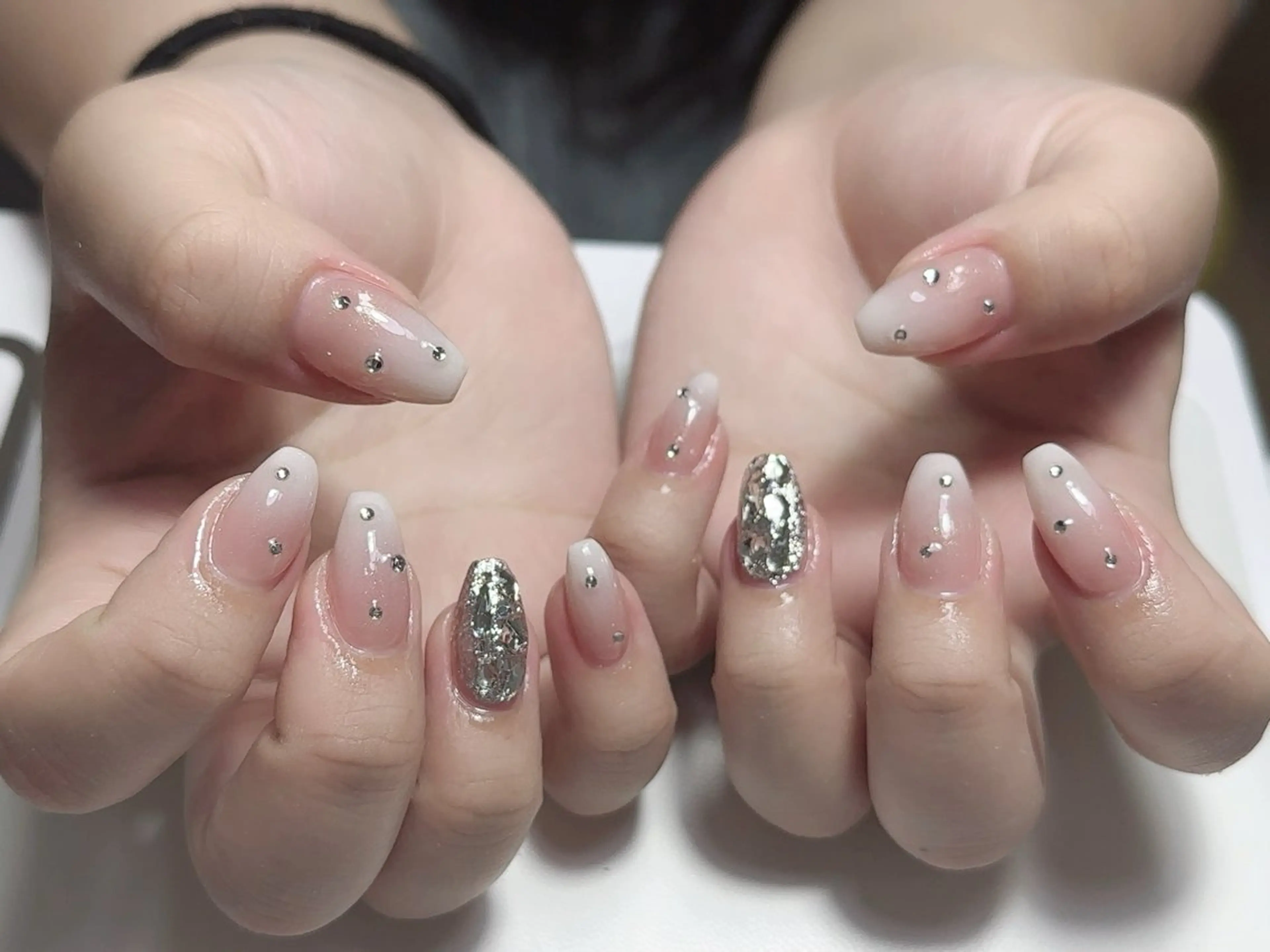 ネイル ハンドネイル NAIL CIRCLESのネイルデザイン