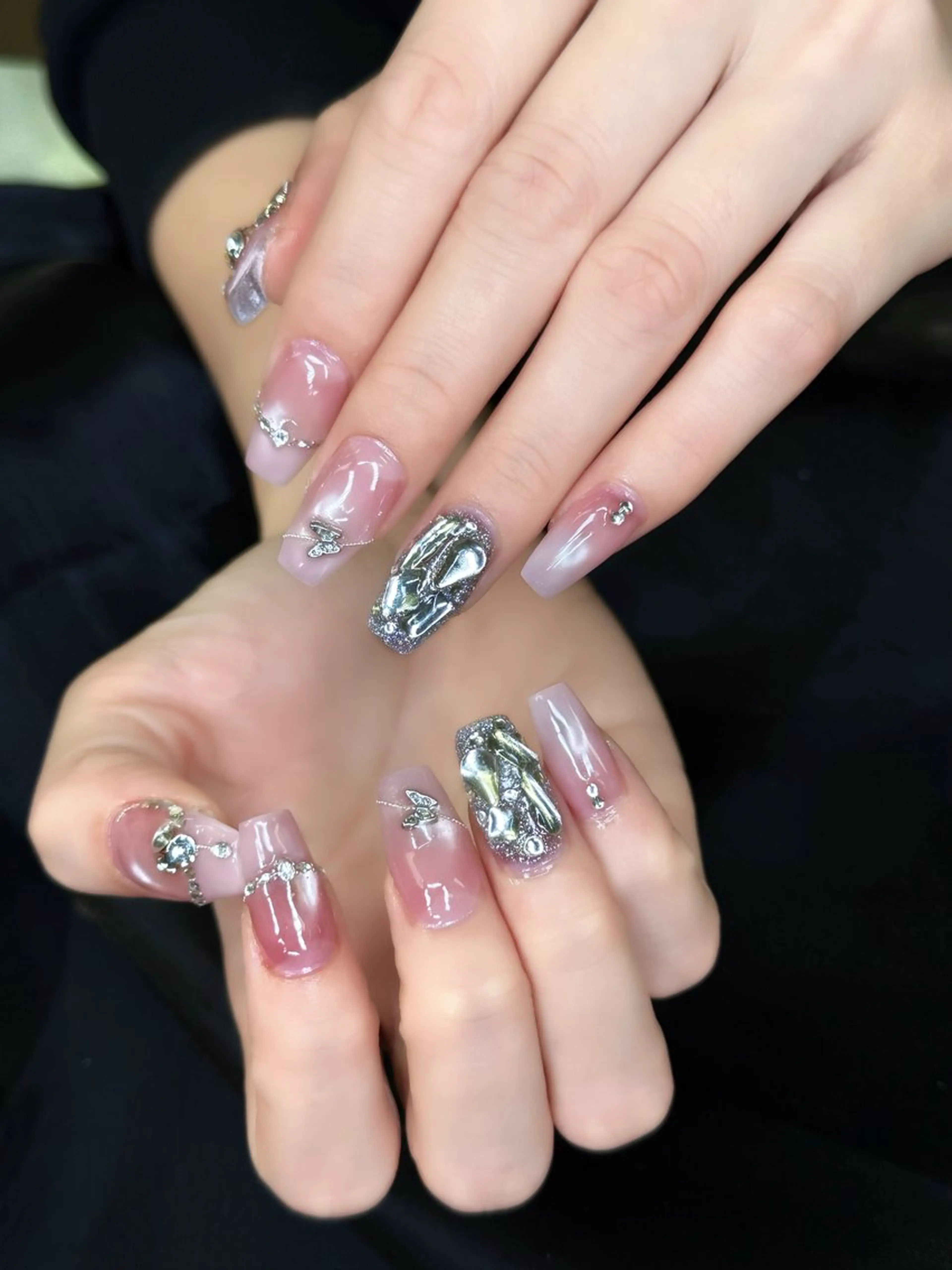 ショート ハンドネイル Bibi beauty spa Osaka所属・Bibi nail Osakaのネイルデザイン