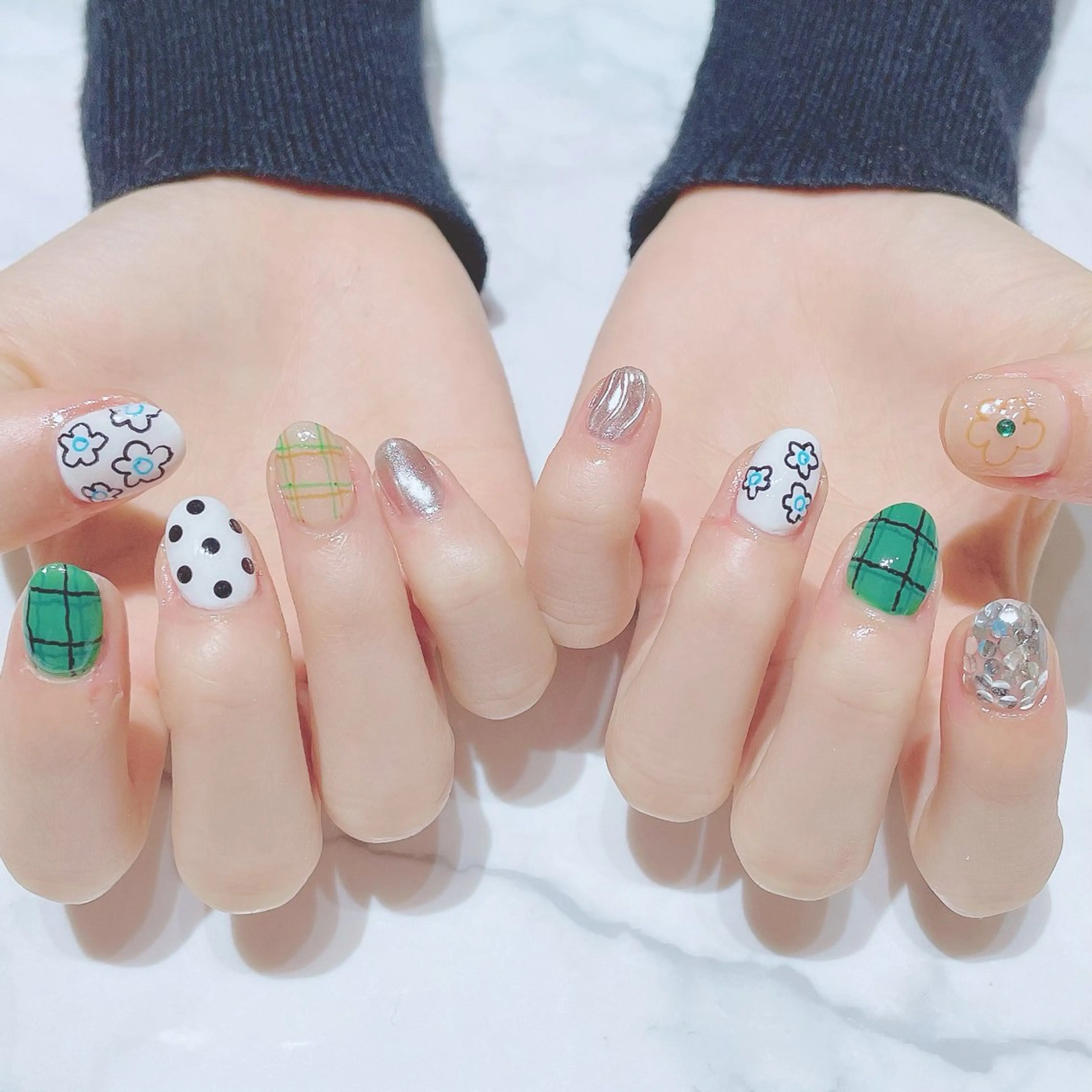 ネイル 持ち込み ネイルサロン Belleのネイルデザイン