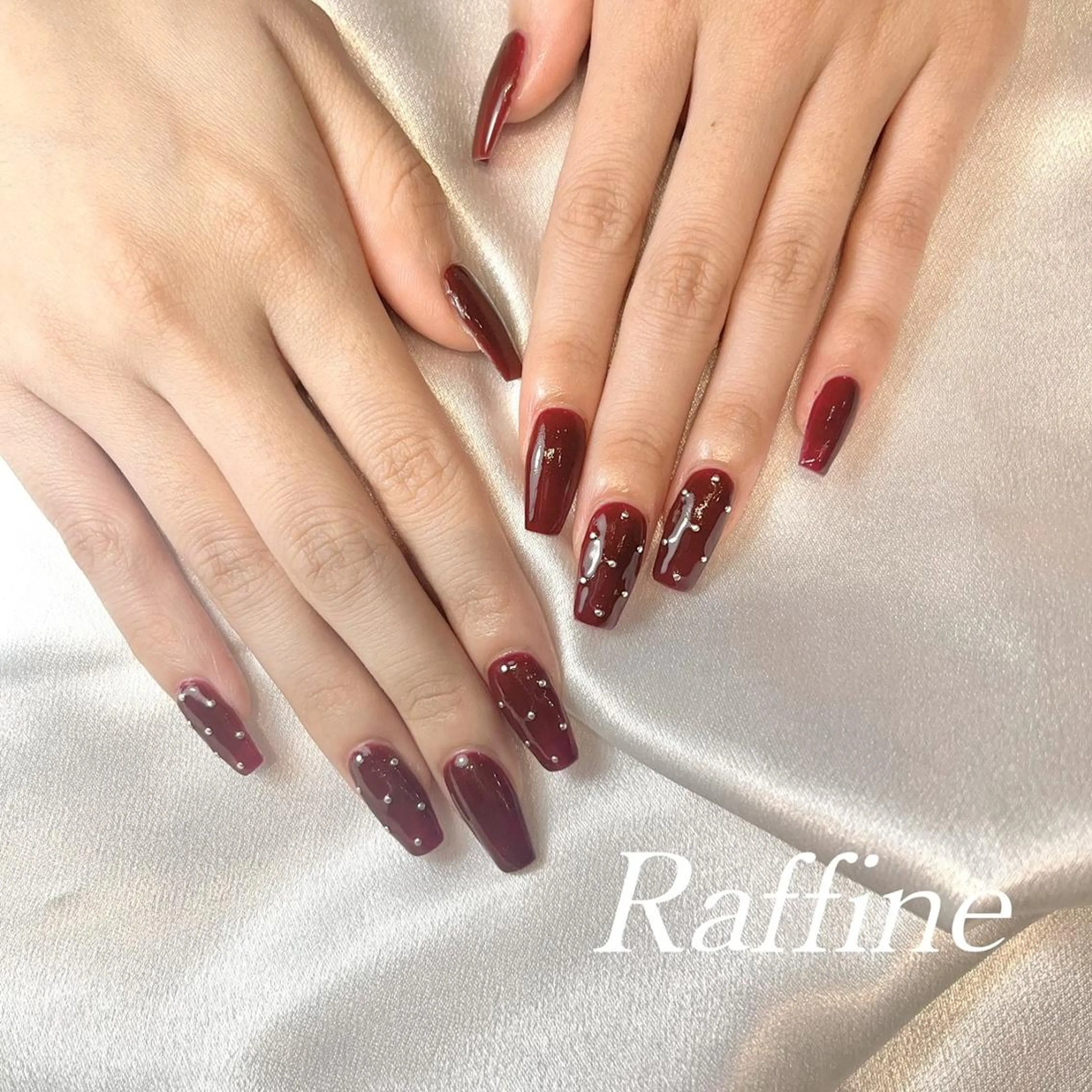 ネイル RAFFINE haru🦋🩵のネイルデザイン