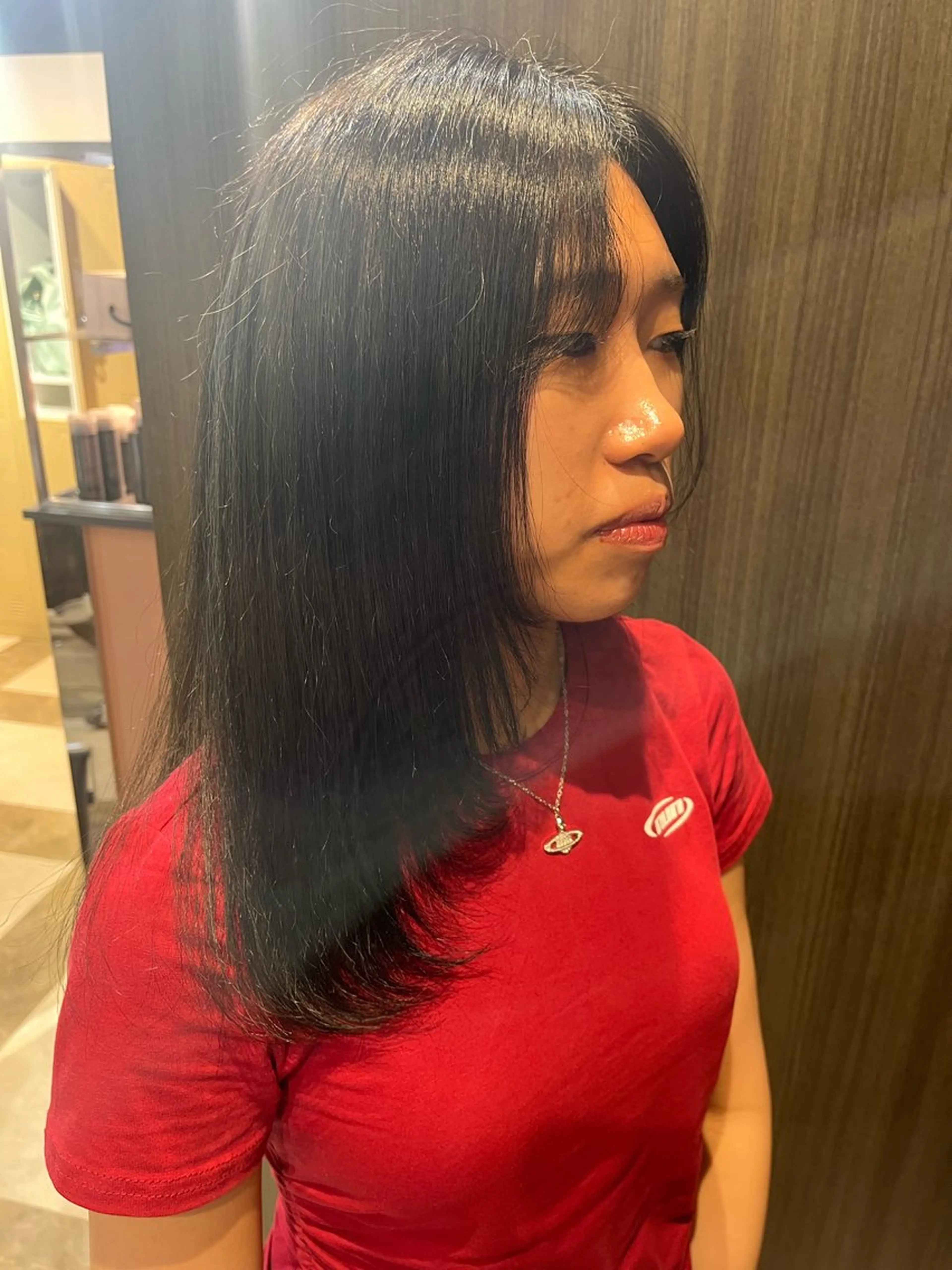 ロング カラー 黒髪 ブルーカラー ブルーブラック 顔周りカット レイヤーカット 鳥見 若菜のヘアスタイル