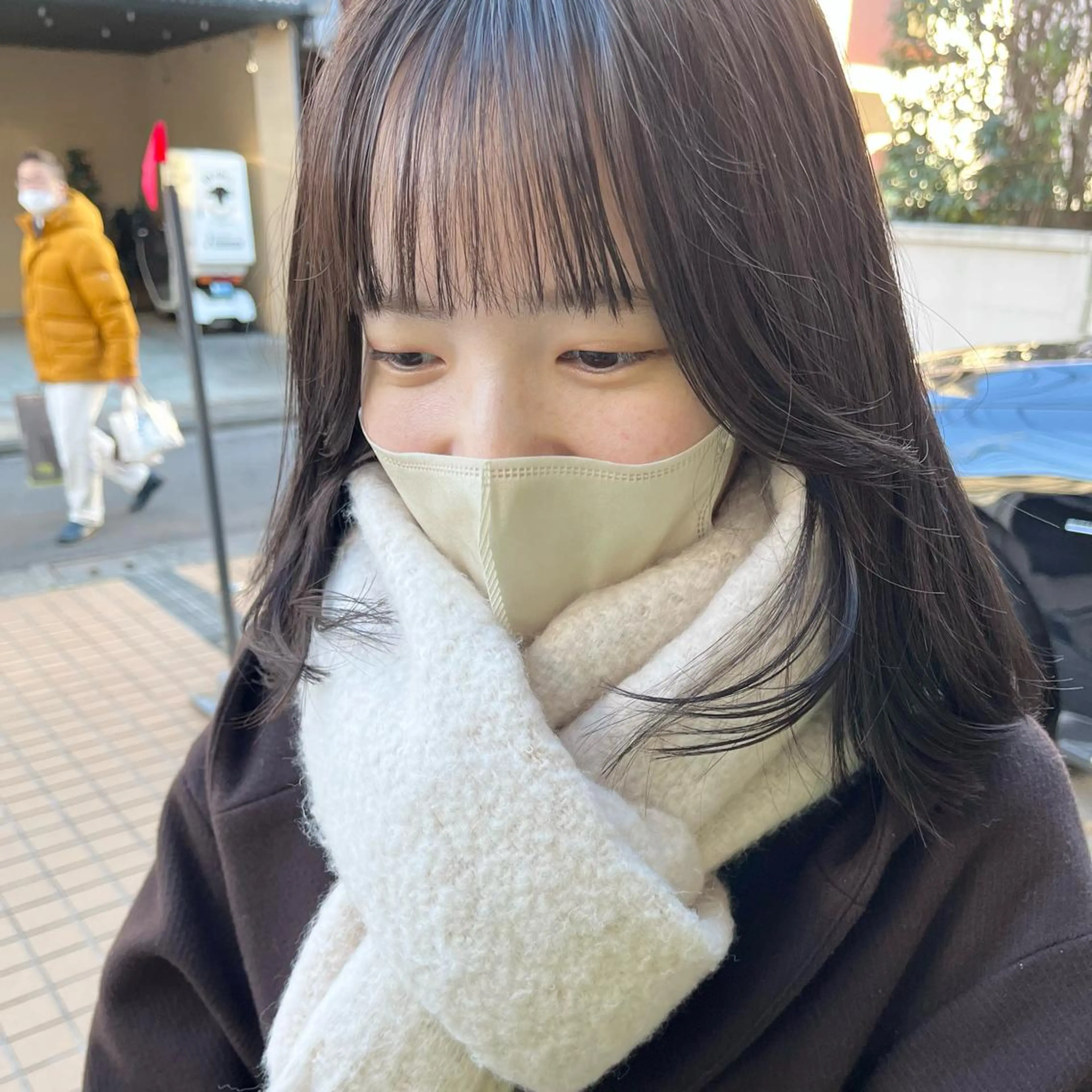 セミロング カラー 顔周りカット アラキチヒロ THE REMMYのヘアスタイル