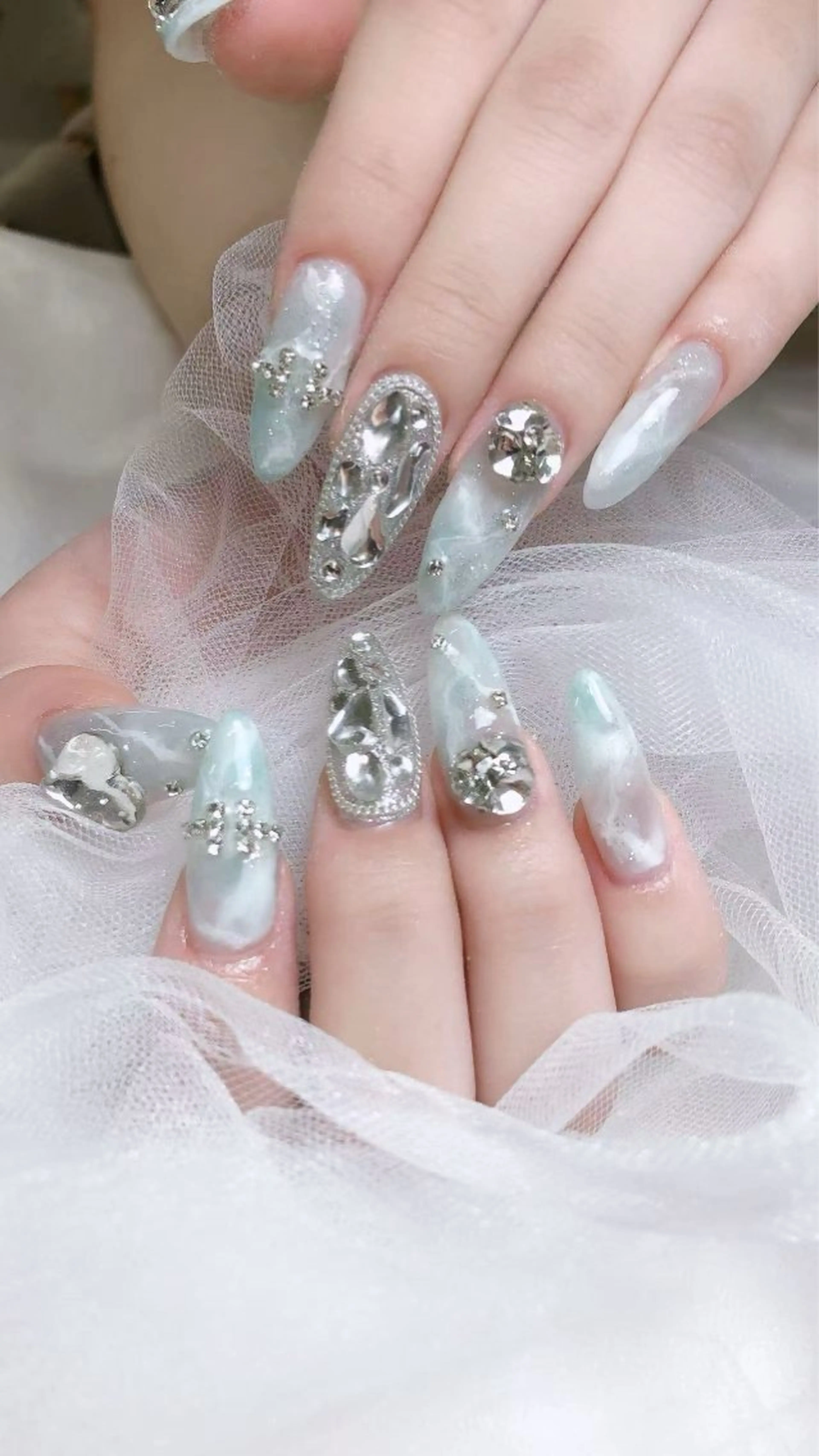 ネイル ハンドネイル ルラワンネイル エンのネイルデザイン