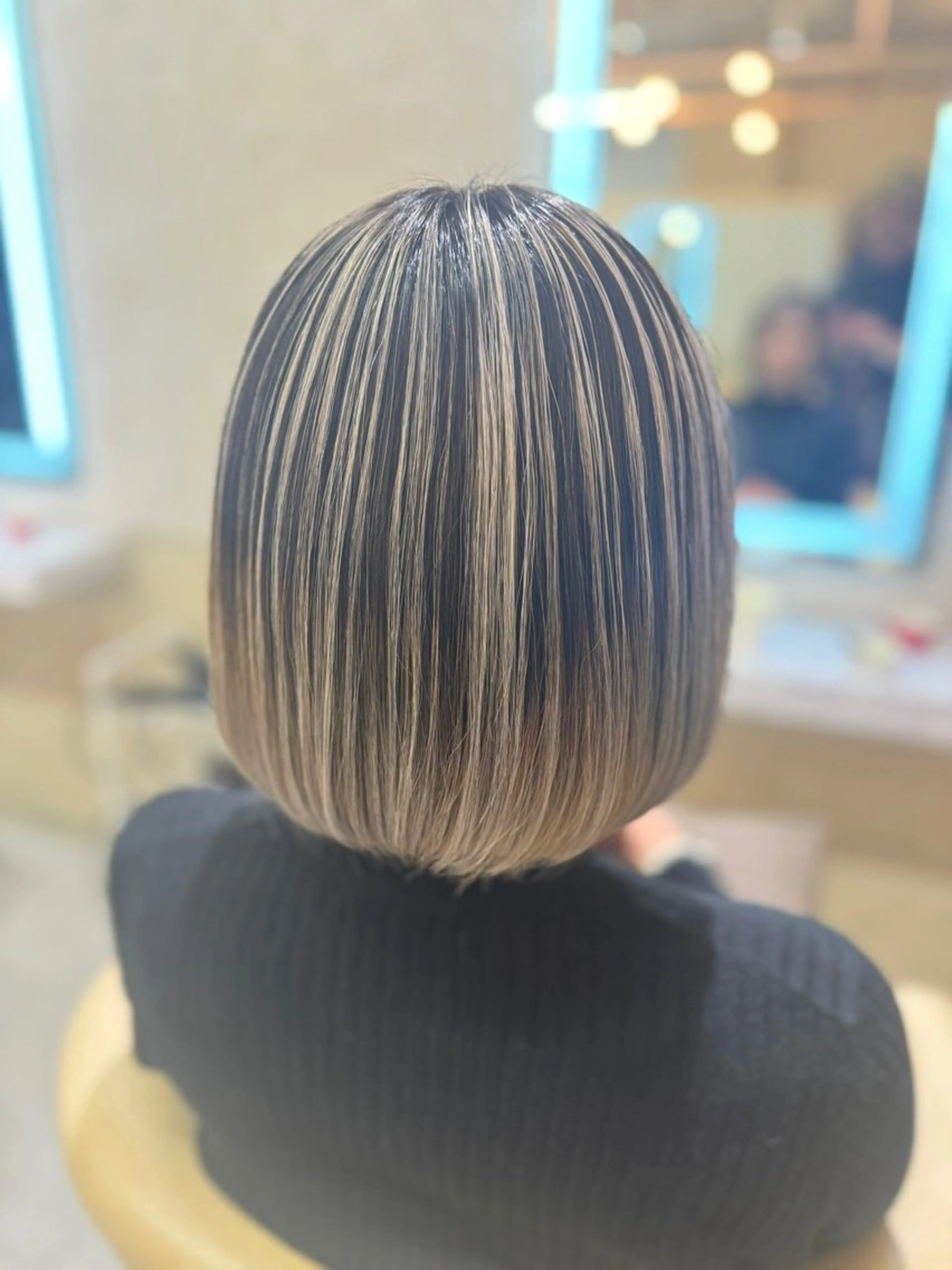 カラー amble luxe 伊畑優希のヘアスタイル