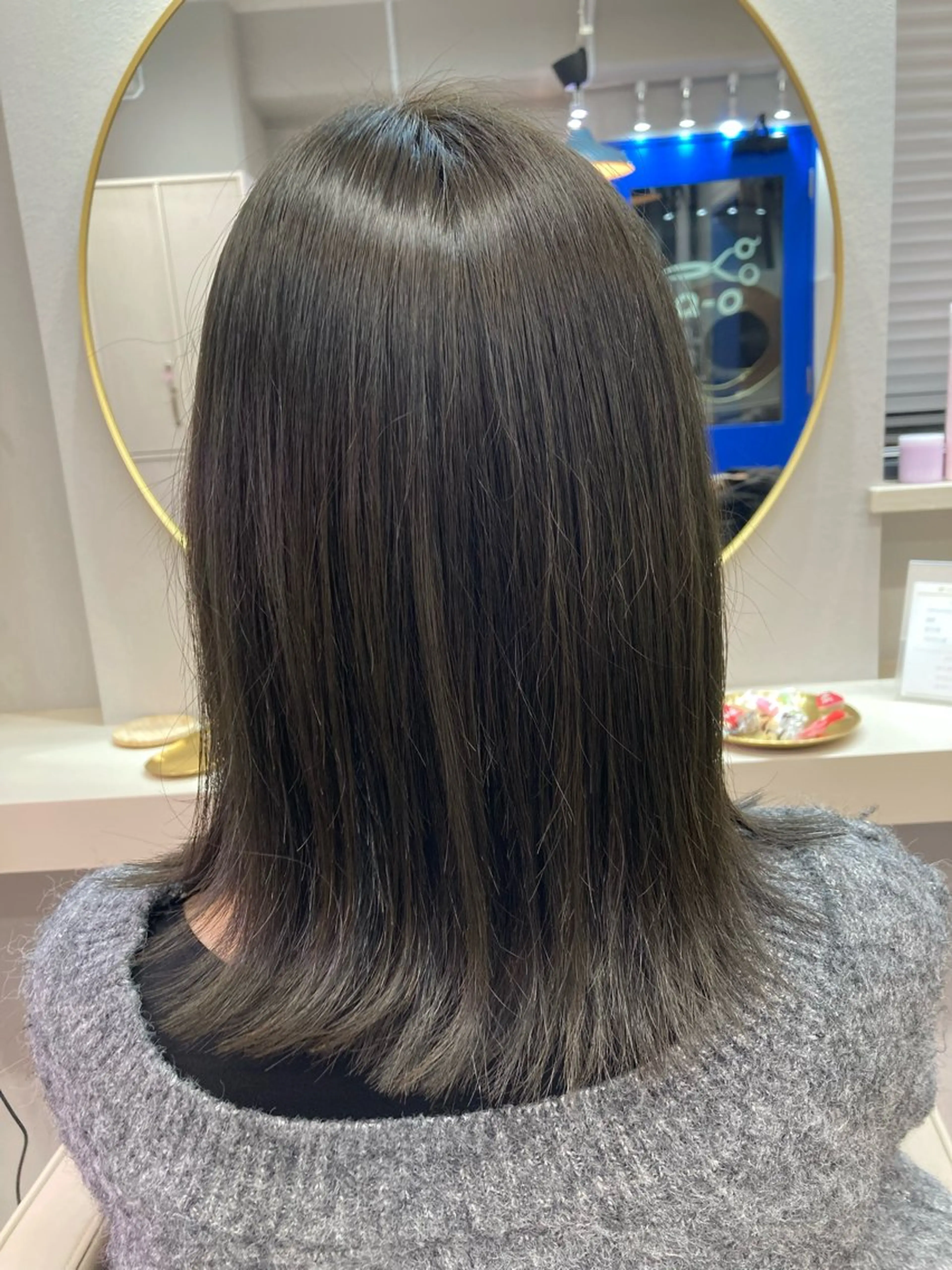 ミディアム ボブ 外ハネヘア カット トリートメント 池田 太一のヘアスタイル