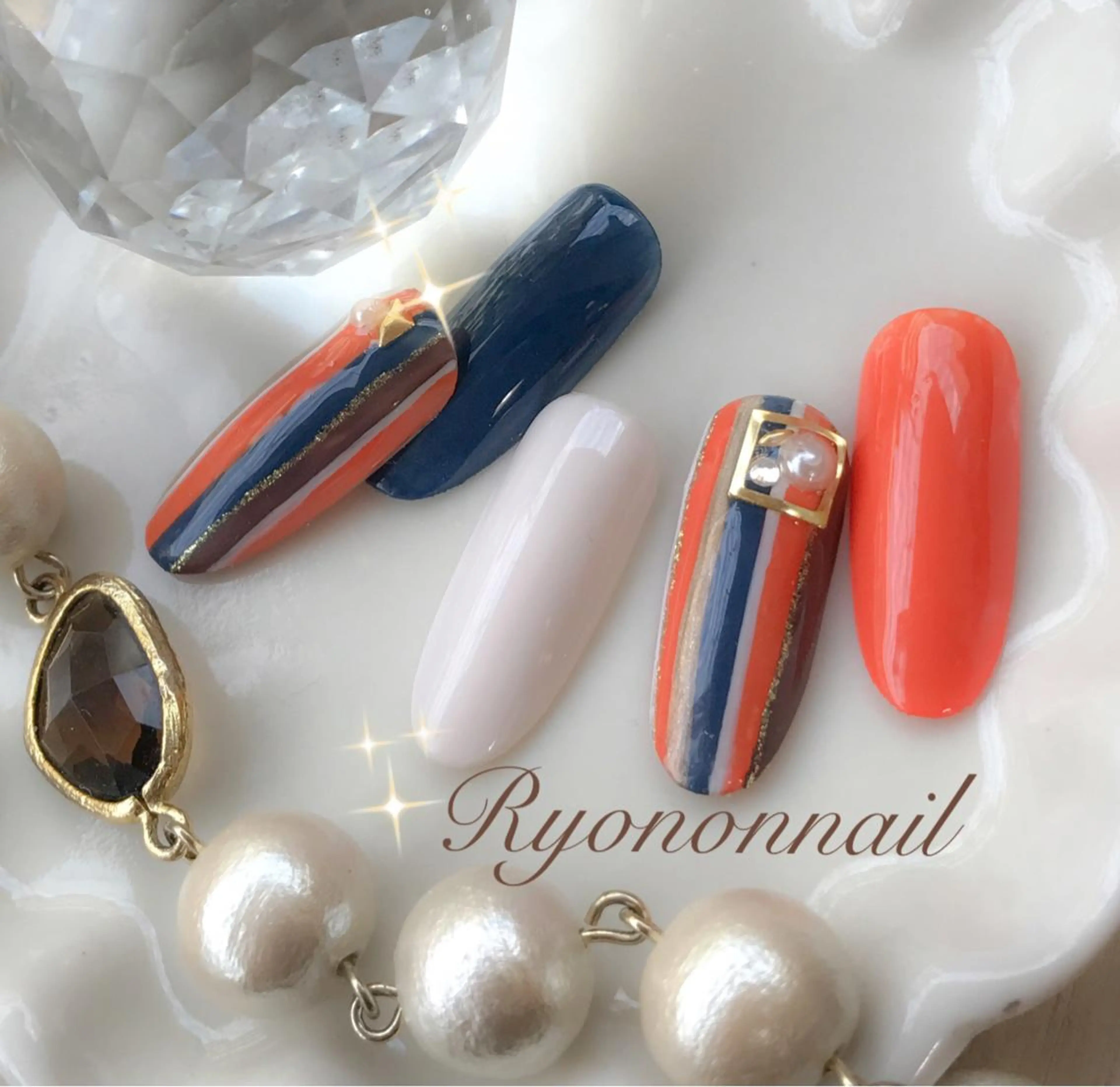 ネイル シンプルネイル Ryononnail(リョノンネイル)所属・Ryononnail 上谷典子のネイルデザイン