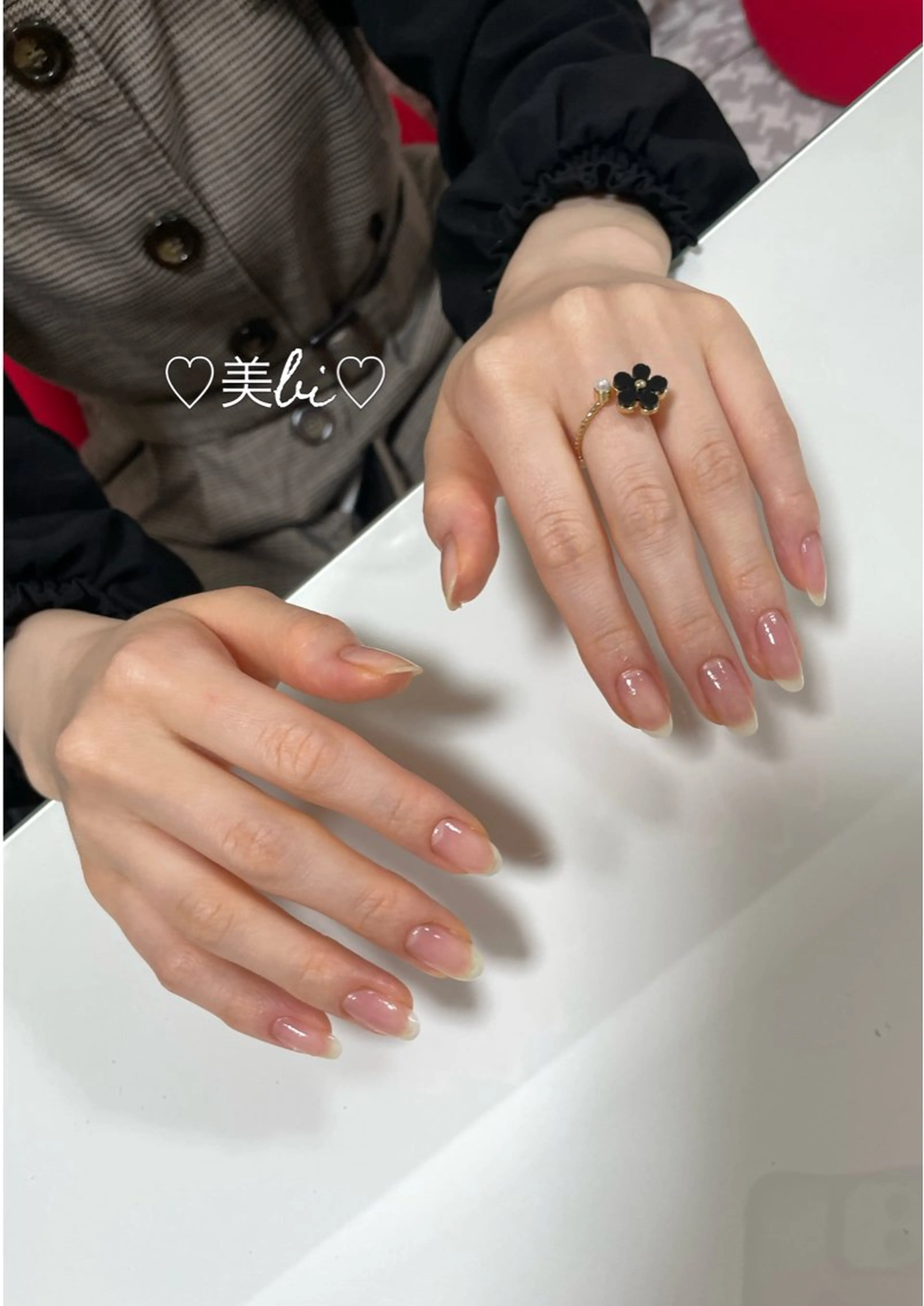 ネイル アートネイル フラッシュネイル ラメ(グリッター) シルバー スクエアネイル オフのみ(ネイル) ♡Bivi♡自爪に 優しいネイルサロンのネイルデザイン