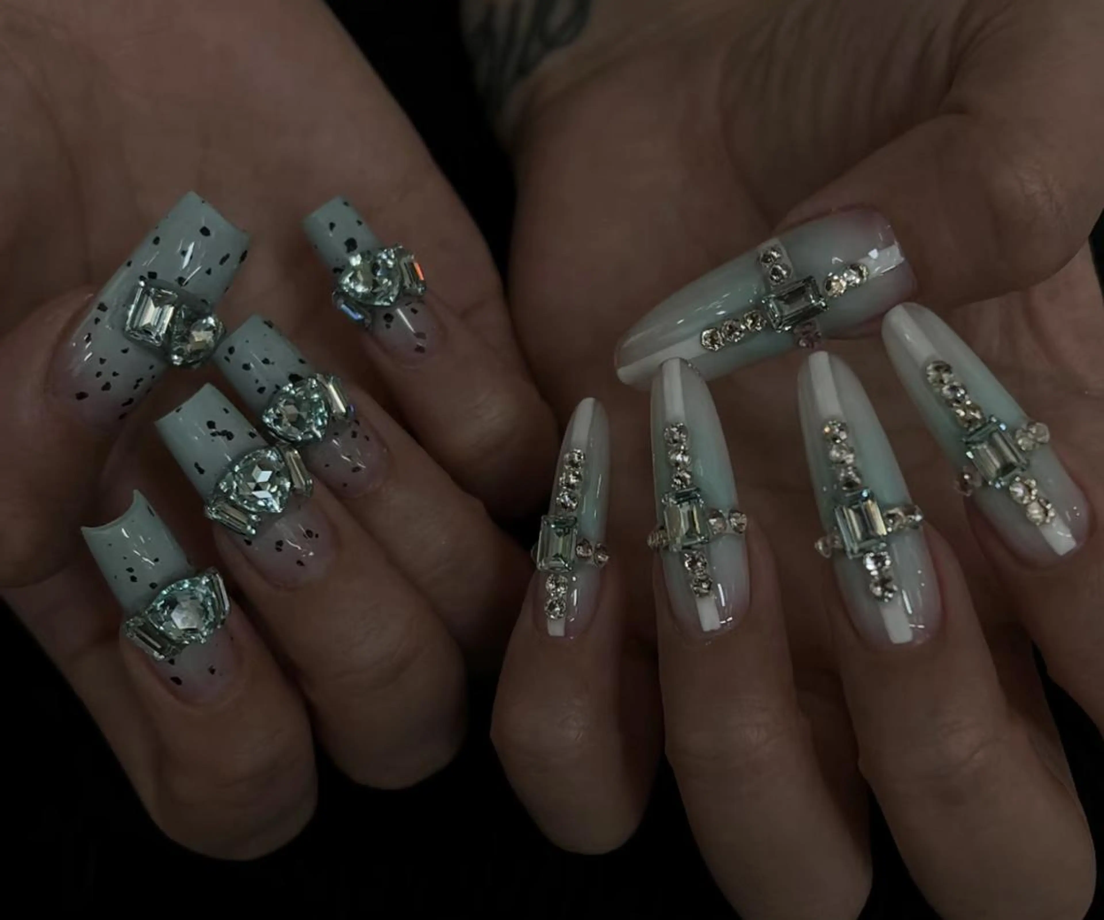 ネイル ハンドネイル 🎀 Ayaka_nailのネイルデザイン