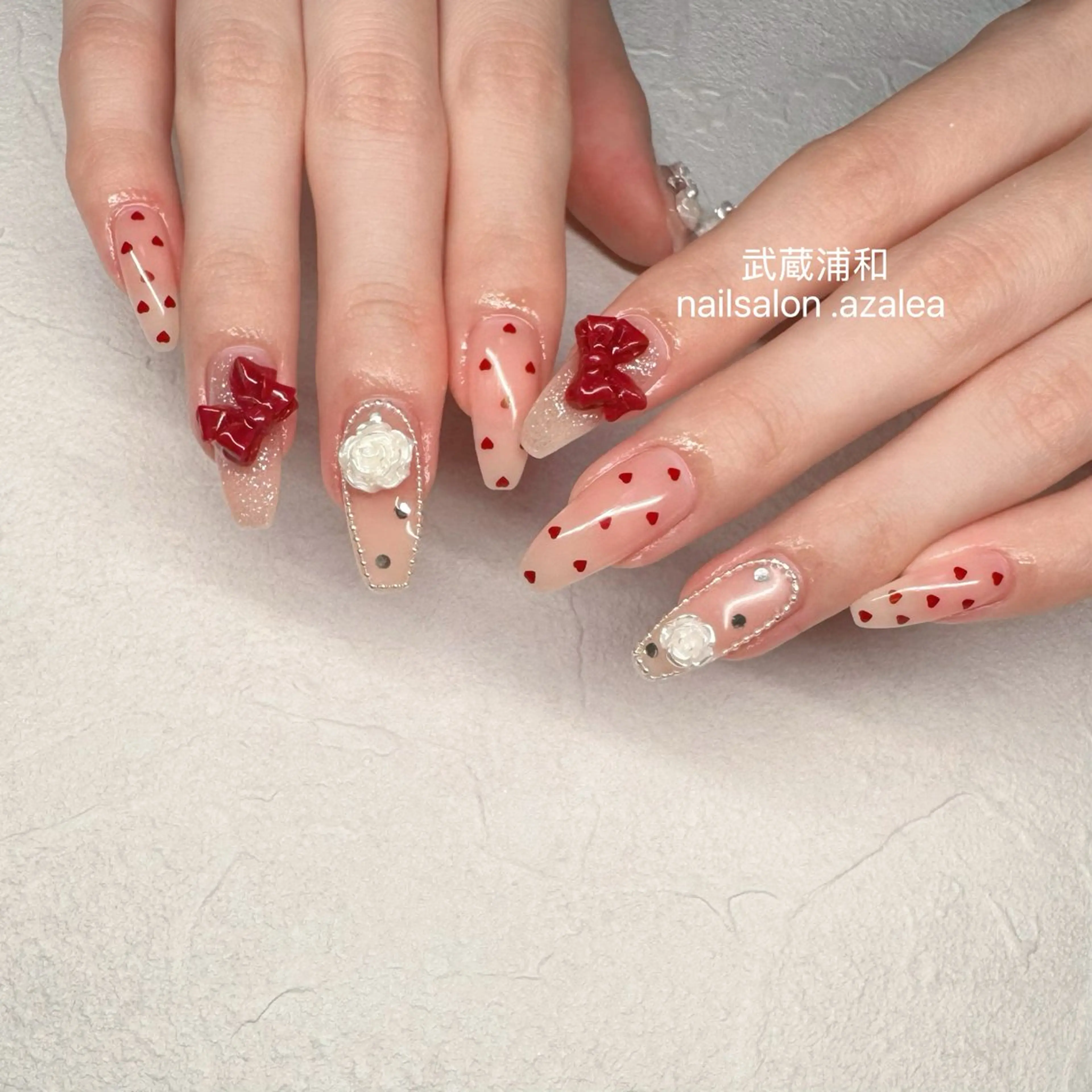 ネイル ハンドネイル R inのネイルデザイン