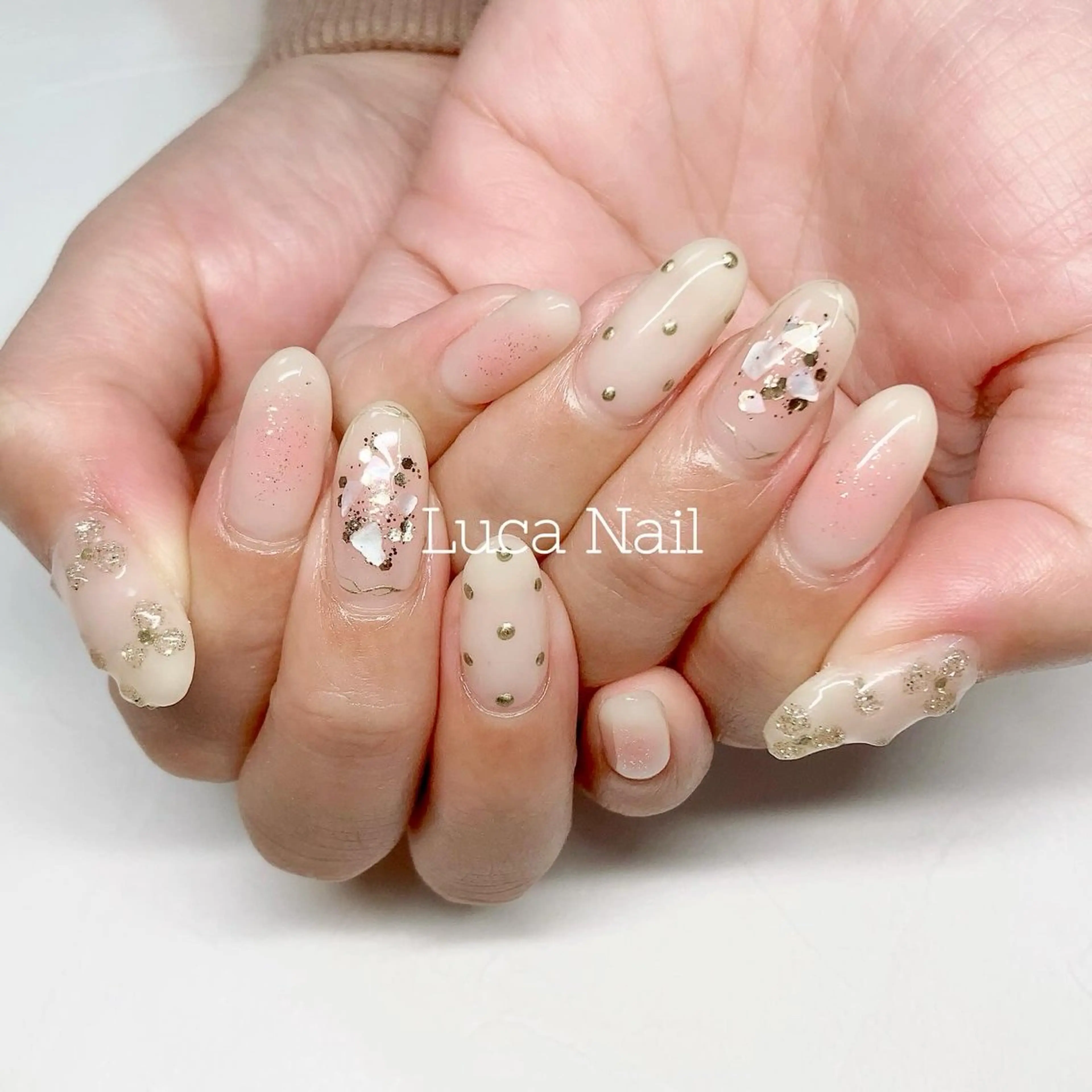 ネイル チークネイル ドット フラワーネイル ニュアンスネイル ハンドネイル ハンドケア Luca  Nail所属・Luca Nail 🌼yu-kaのネイルデザイン