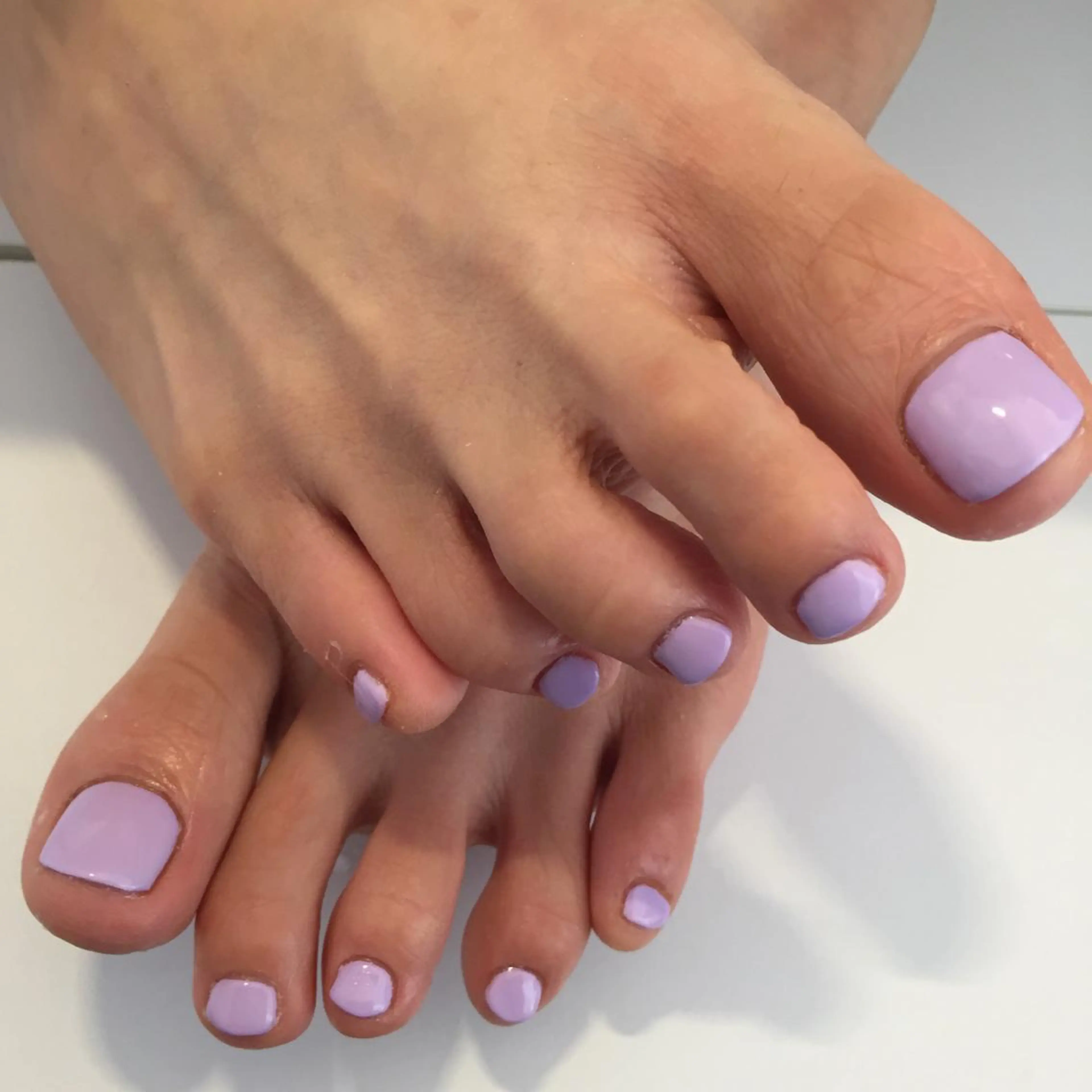 ネイル フットネイル パープル シンプルネイル BANBINANAIL所属・イリネコ マリのネイルデザイン