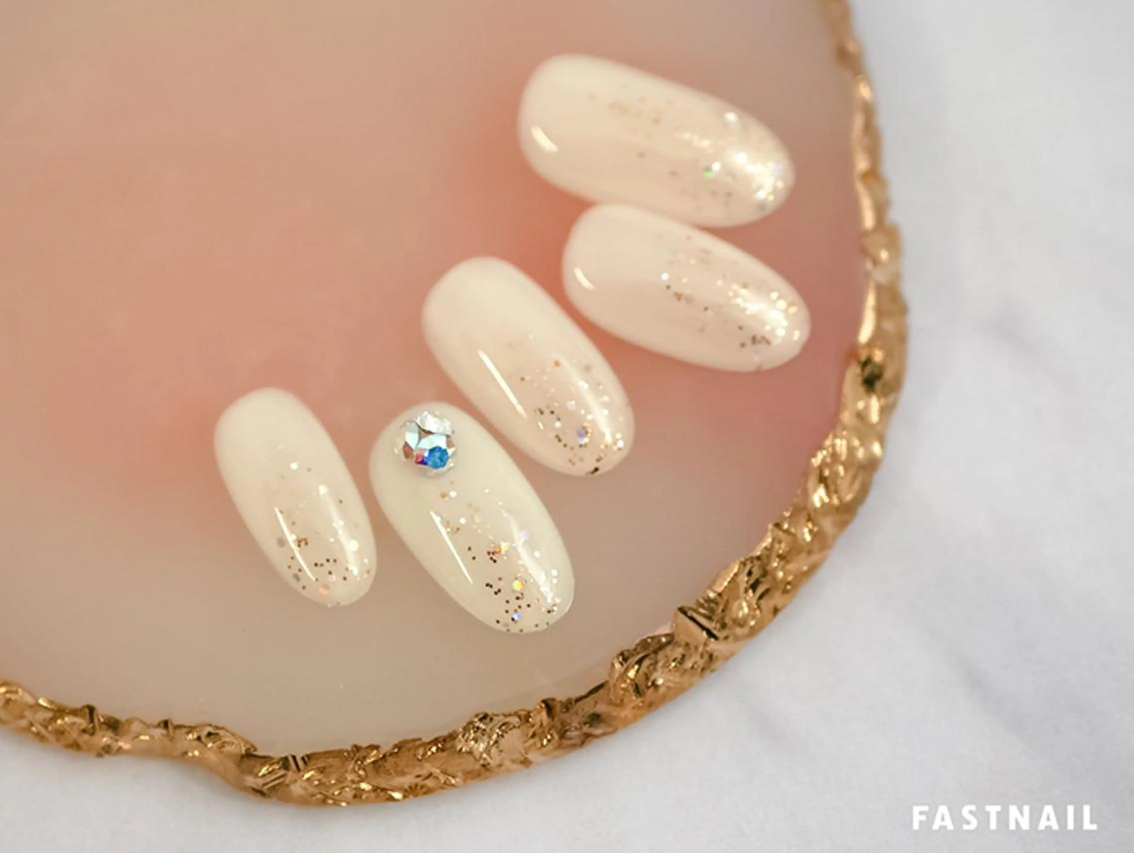 ネイル ファストネイル 京都烏丸店のネイルデザイン