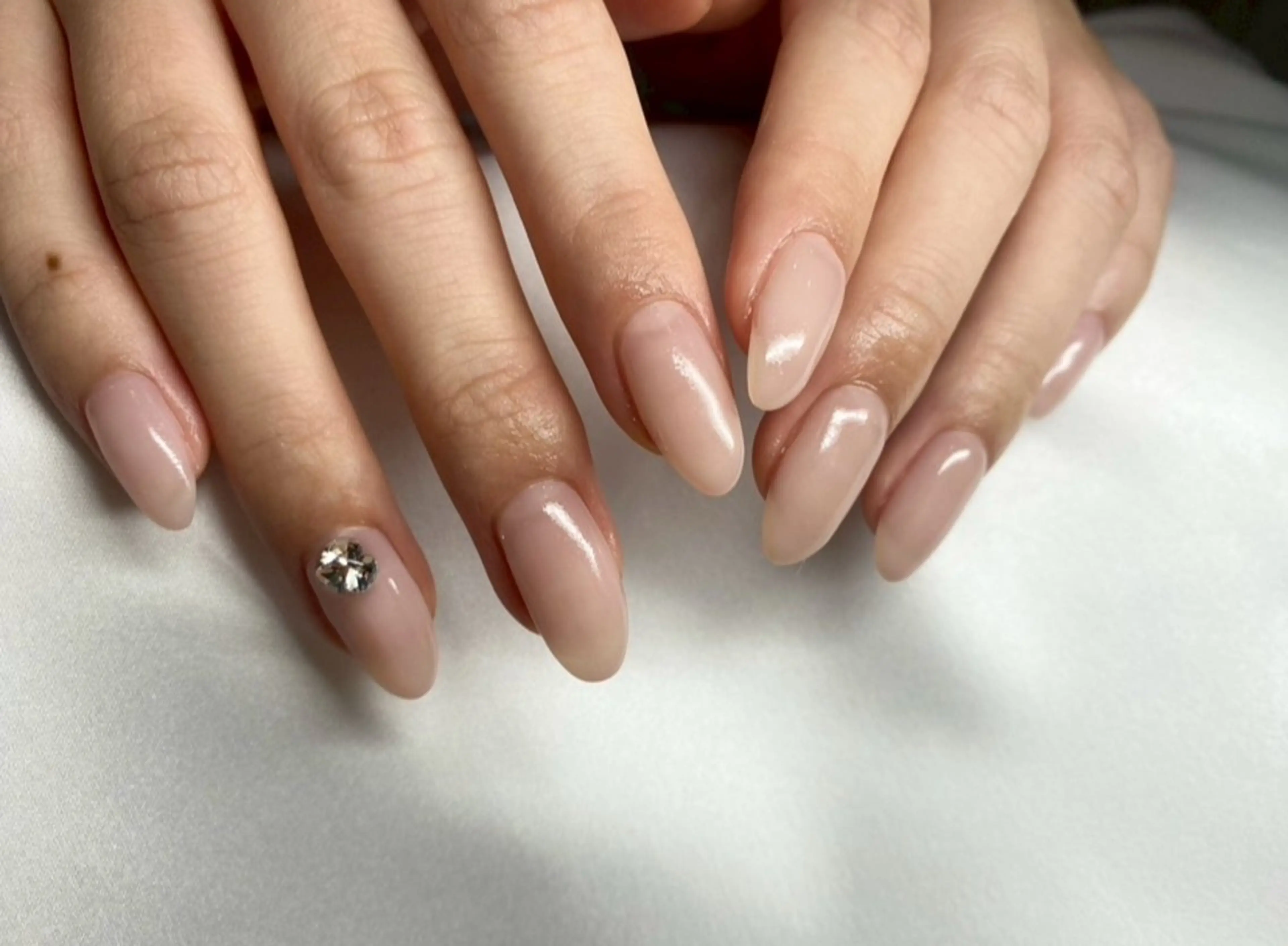 ネイル ハンドネイル Amandine所属・渋谷/4週間取れない フィルイン/パラのネイルデザイン