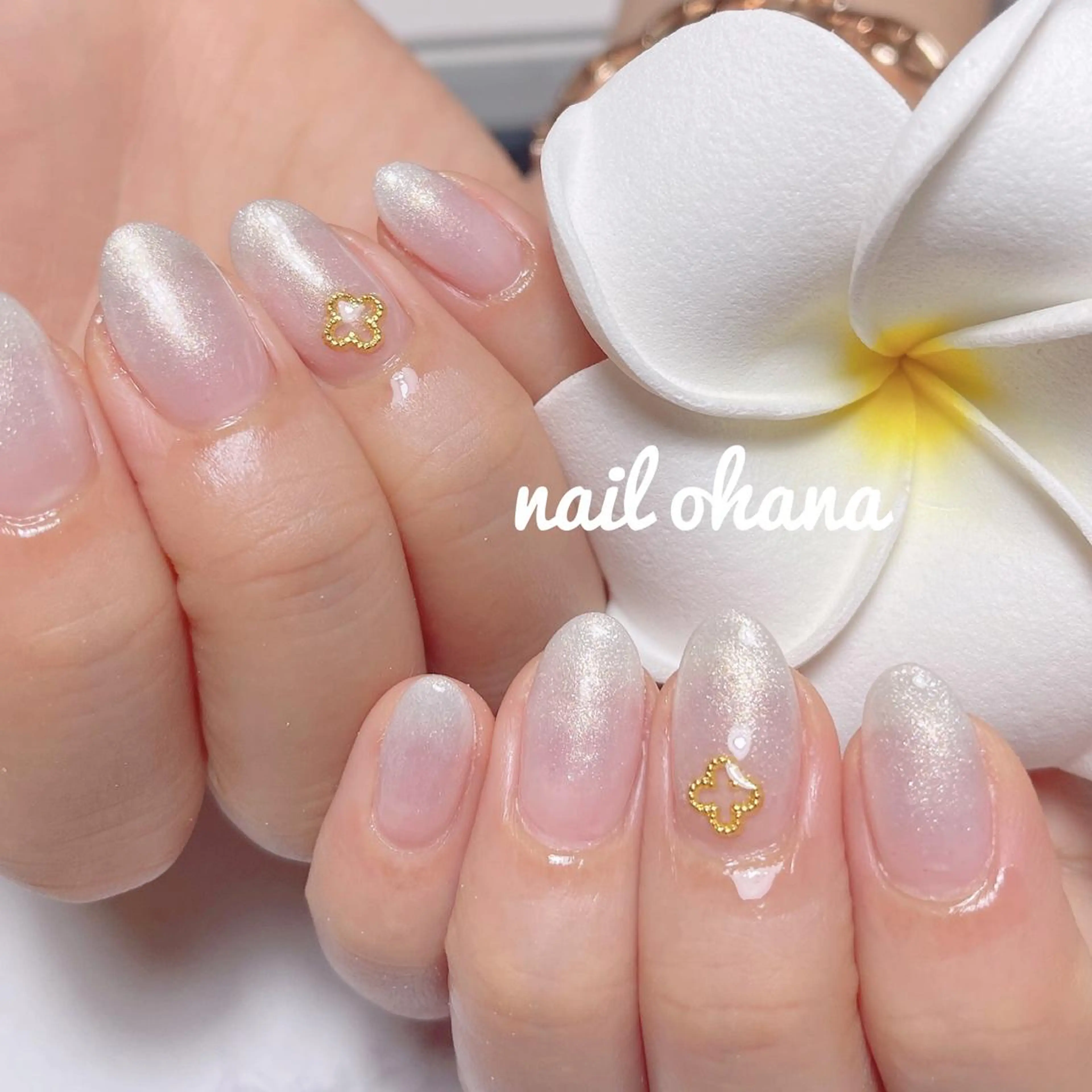 ネイル ジェルネイル グラデーション ラメ(グリッター) 持ち込み 那覇🏝️台湾人 ネイリストSHIUのネイルデザイン