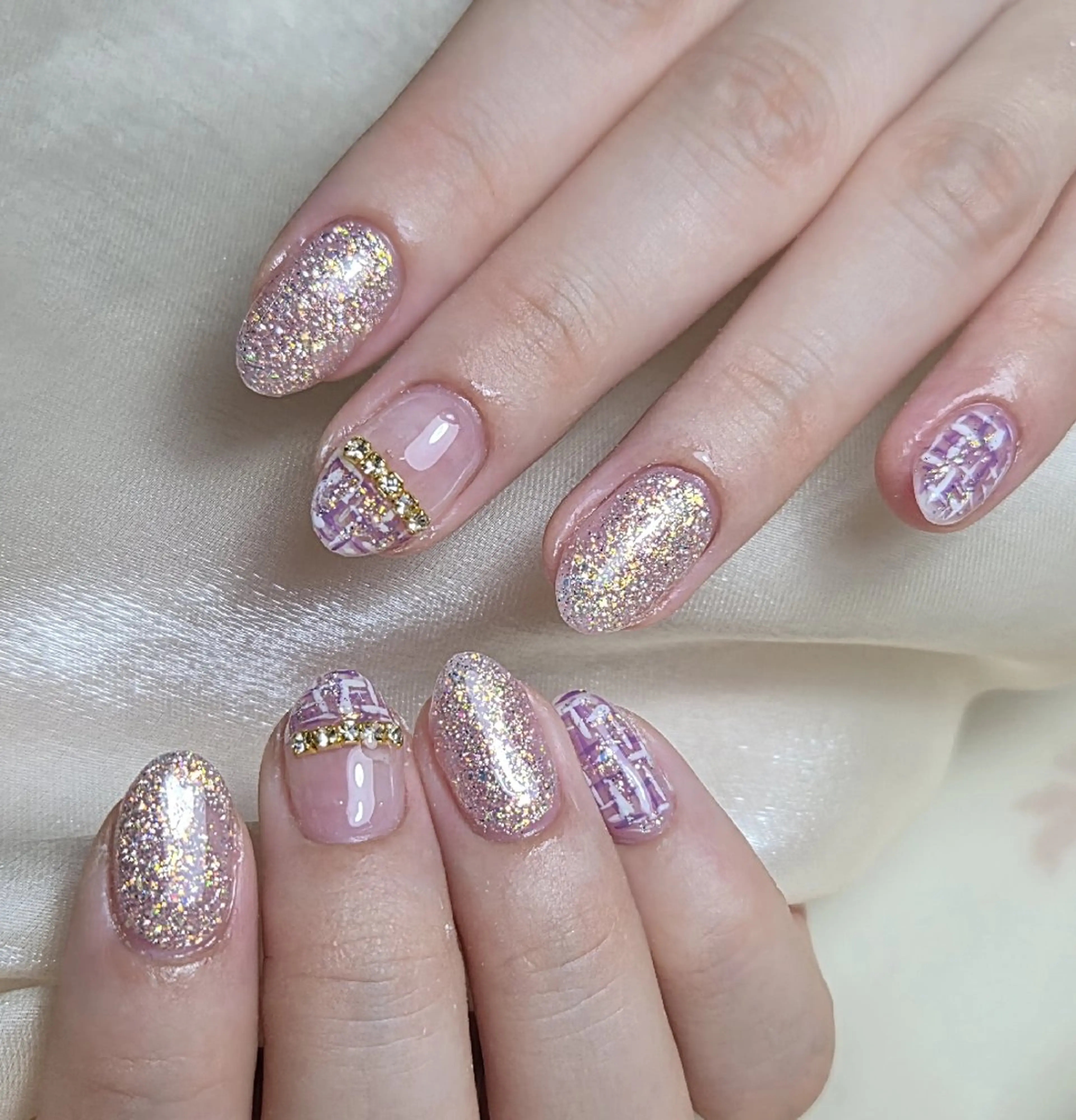 ネイル ハンドネイル LR.ONE リナのネイルデザイン