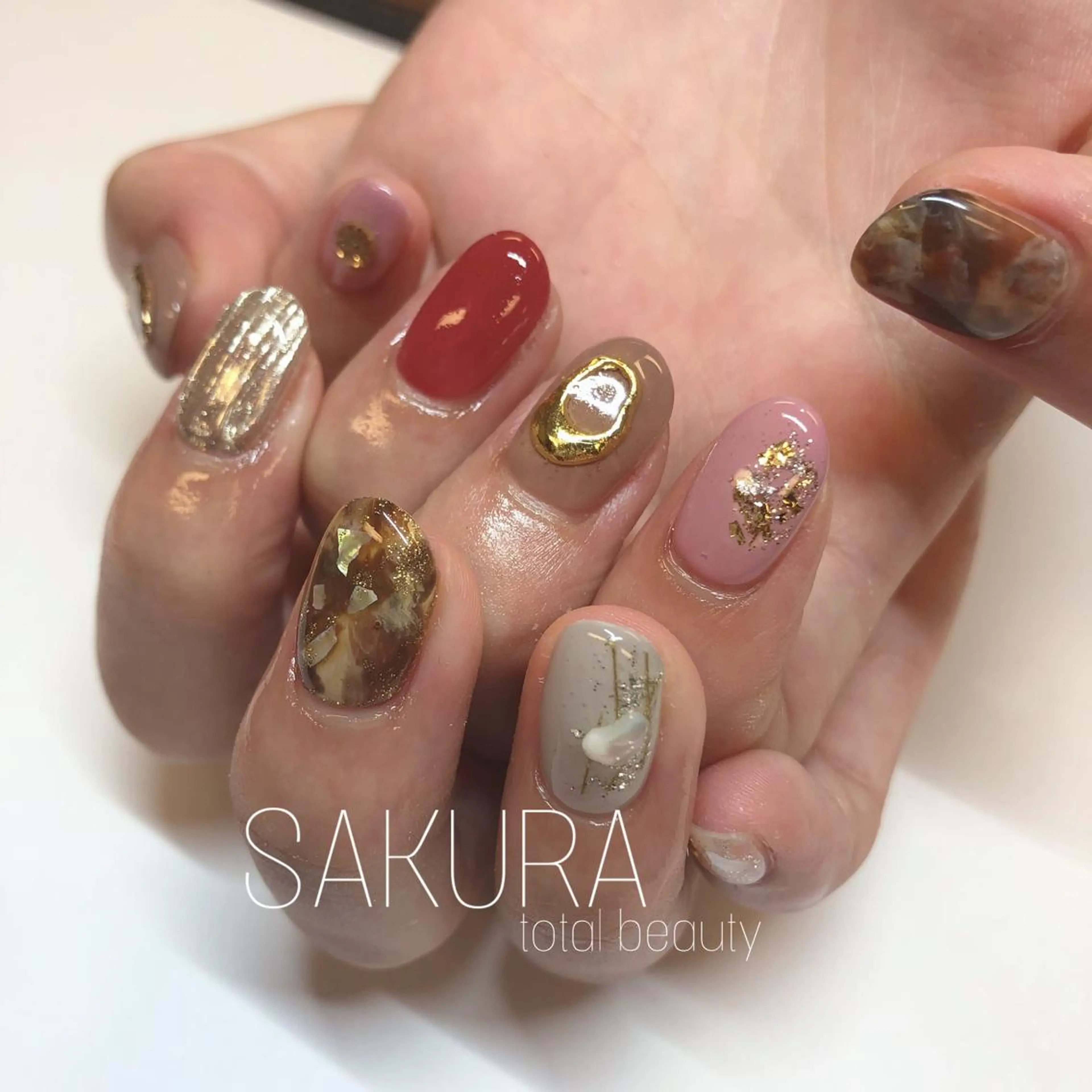 ネイル SAKURA 山野のネイルデザイン