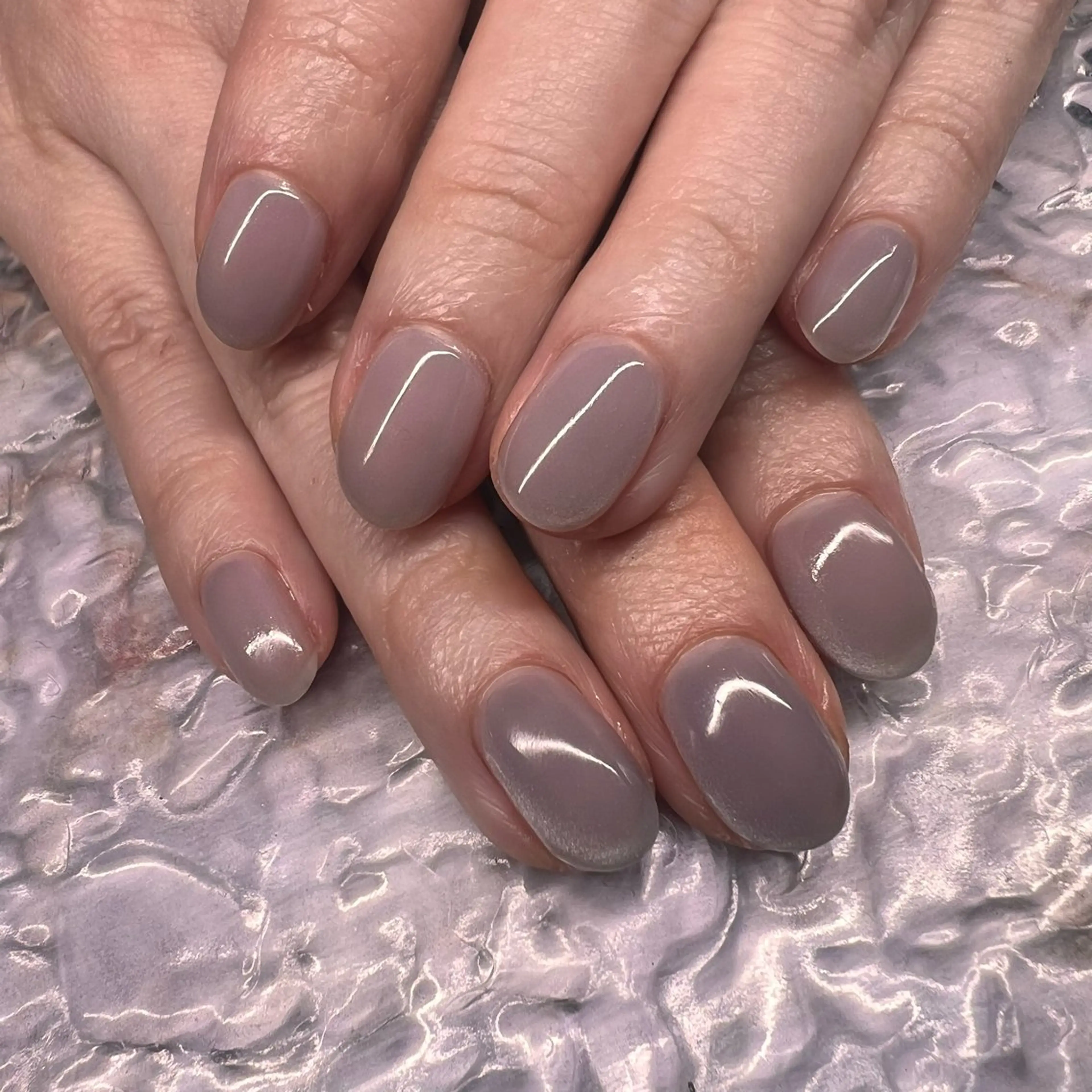 ネイル ブルー キラキラネイル マグネットネイル ハンドネイル Maison de Bijou所属・マグ🧲等なんでも ワンカラー5660円のネイルデザイン