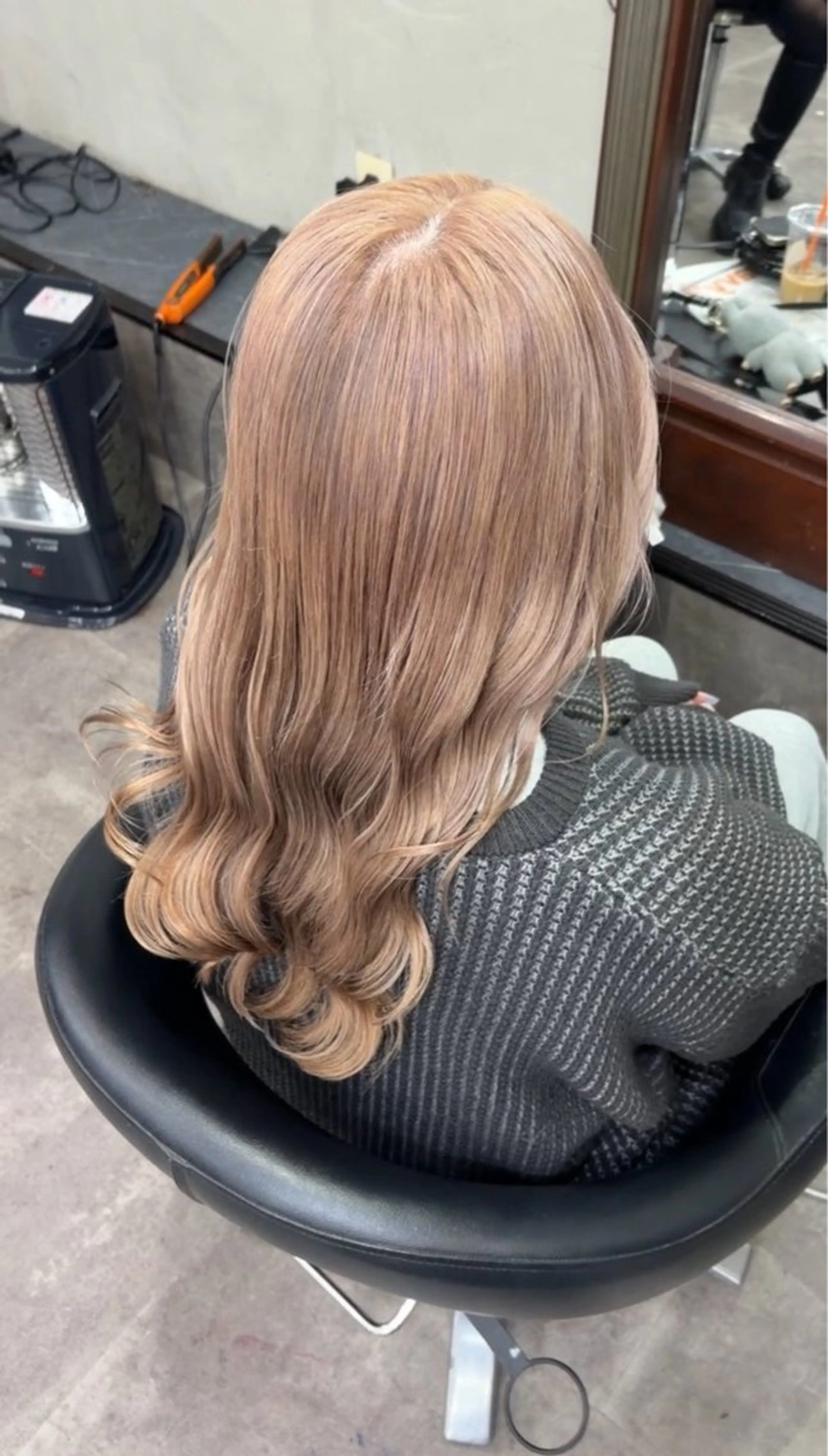 ロング カラー 佐橋 大地のヘアスタイル