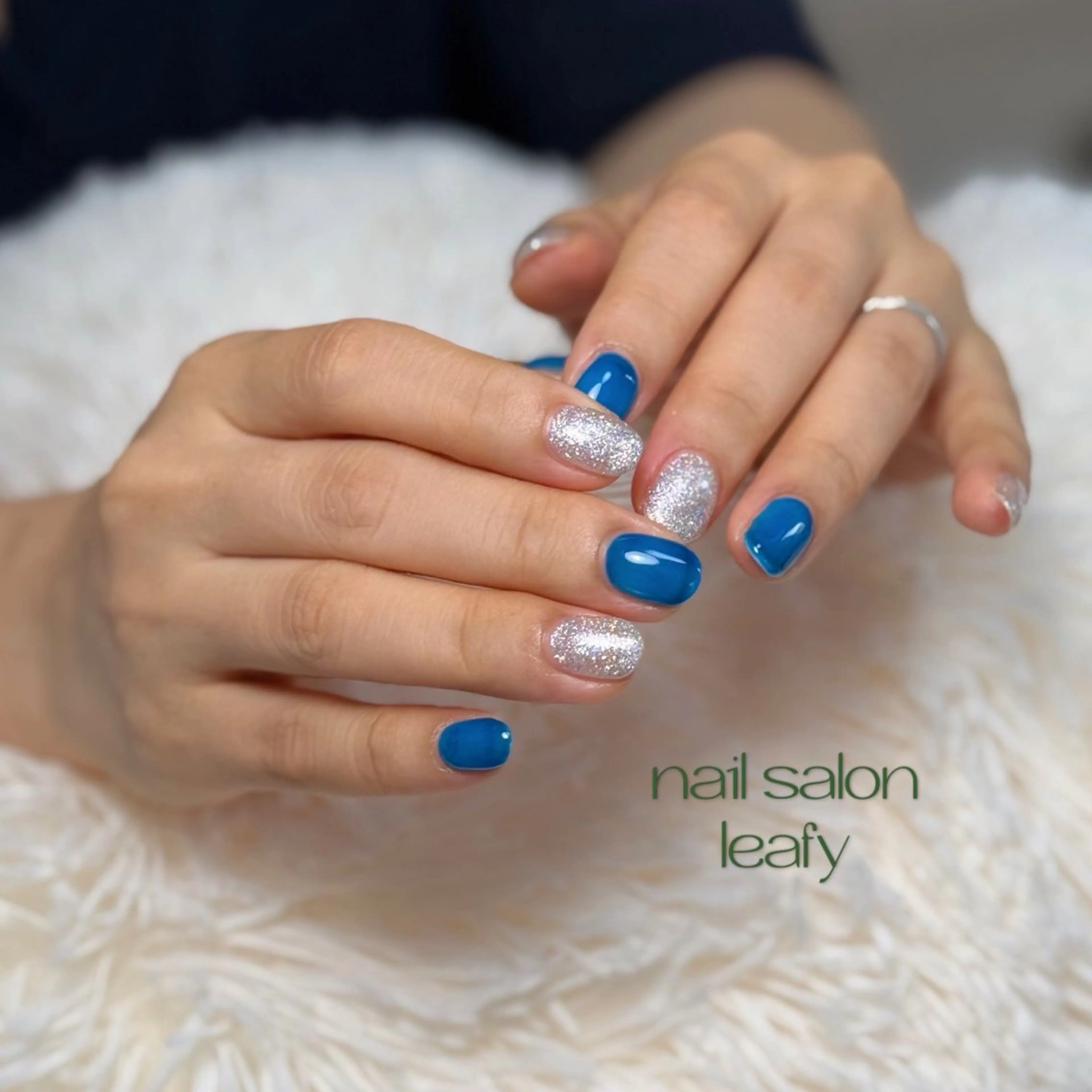 ネイル ブルー シルバー ネイルサロン leafyのネイルデザイン