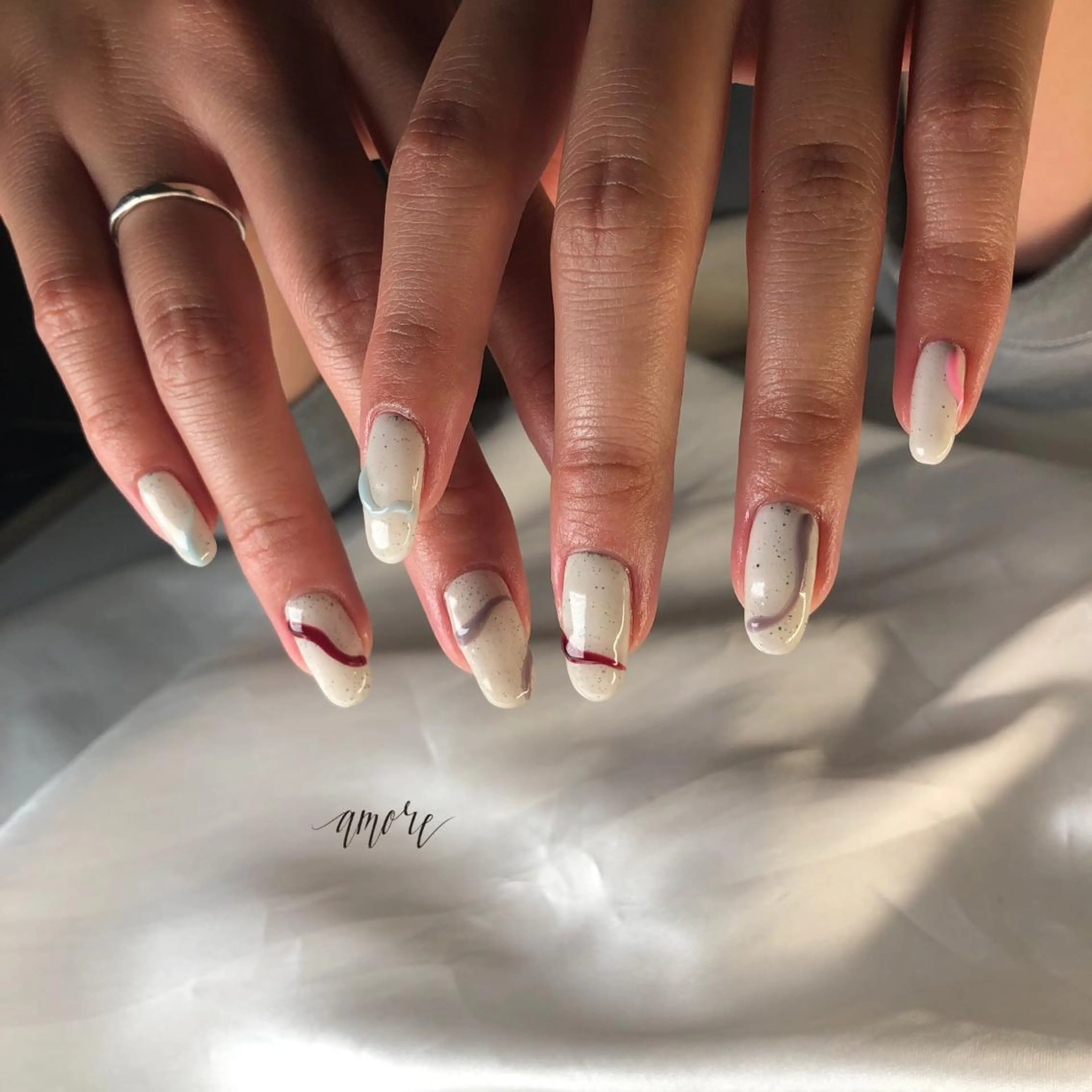 ネイル ジェルネイル 氷ネイル・うるうるネイル マグネットネイル ミラーネイル ニュアンスネイル You kyehwaのネイルデザイン