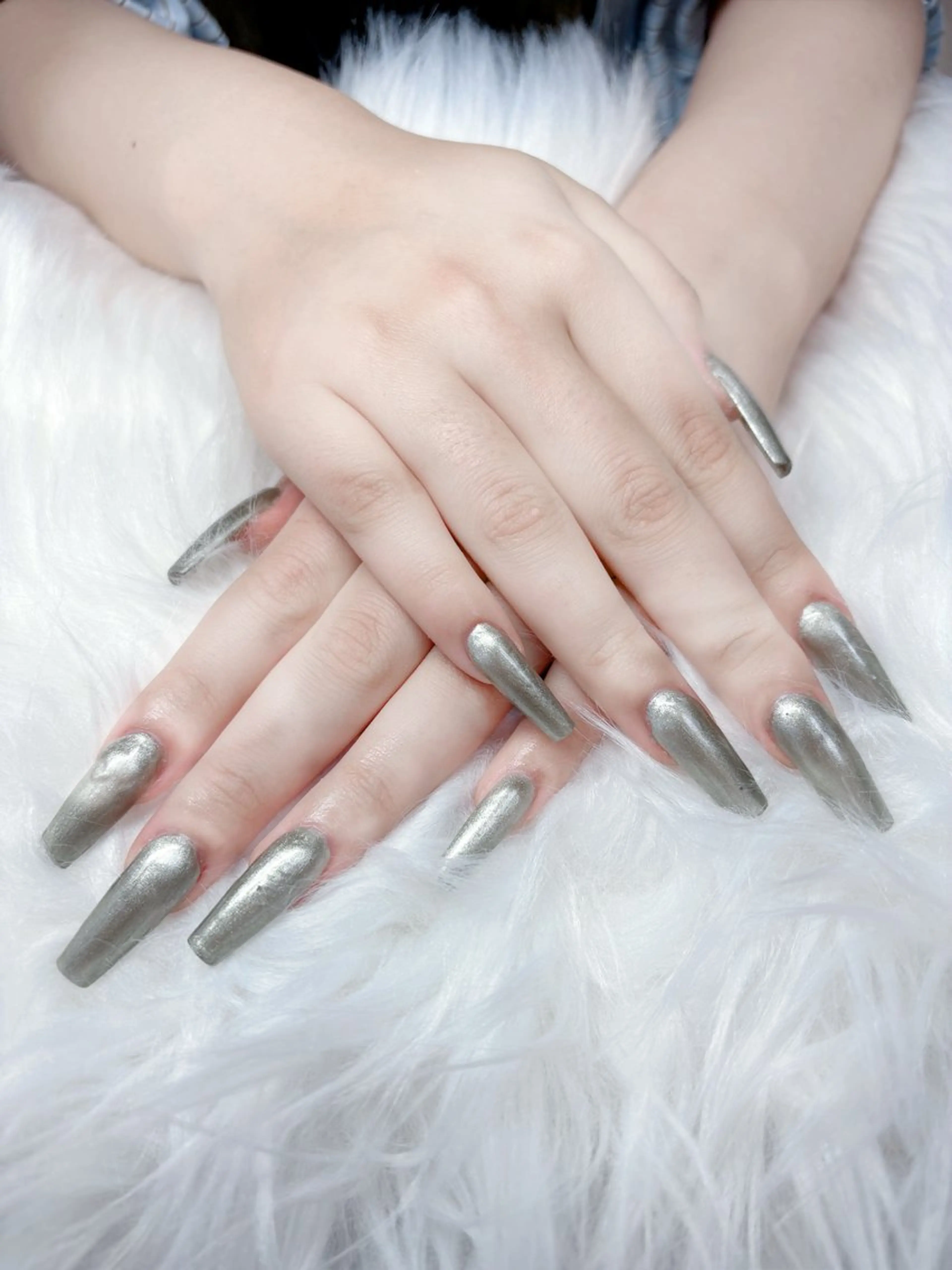 ネイル Trinity33 京都駅前店所属・Trinity33 🫧Koto🫧のネイルデザイン