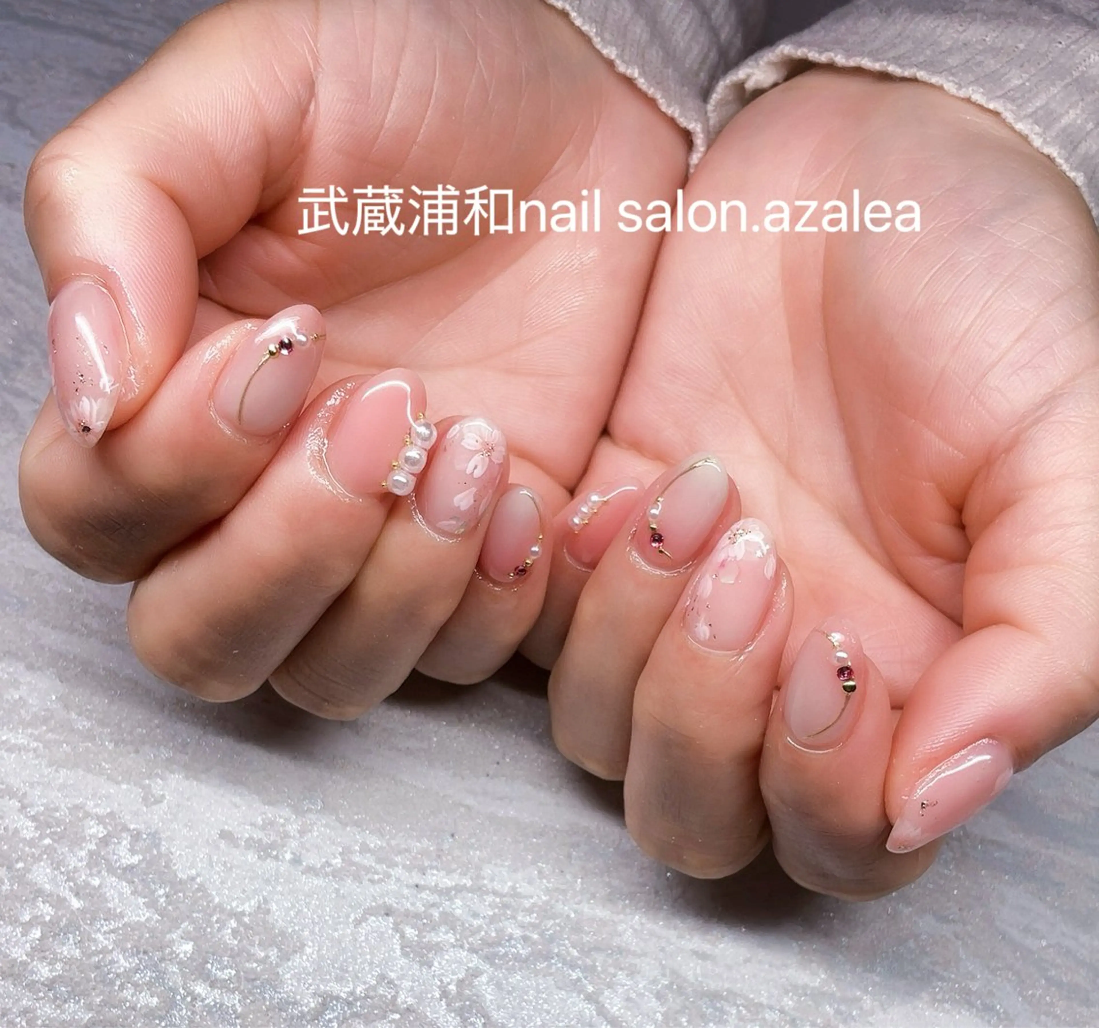 ネイル ハンドネイル R inのネイルデザイン