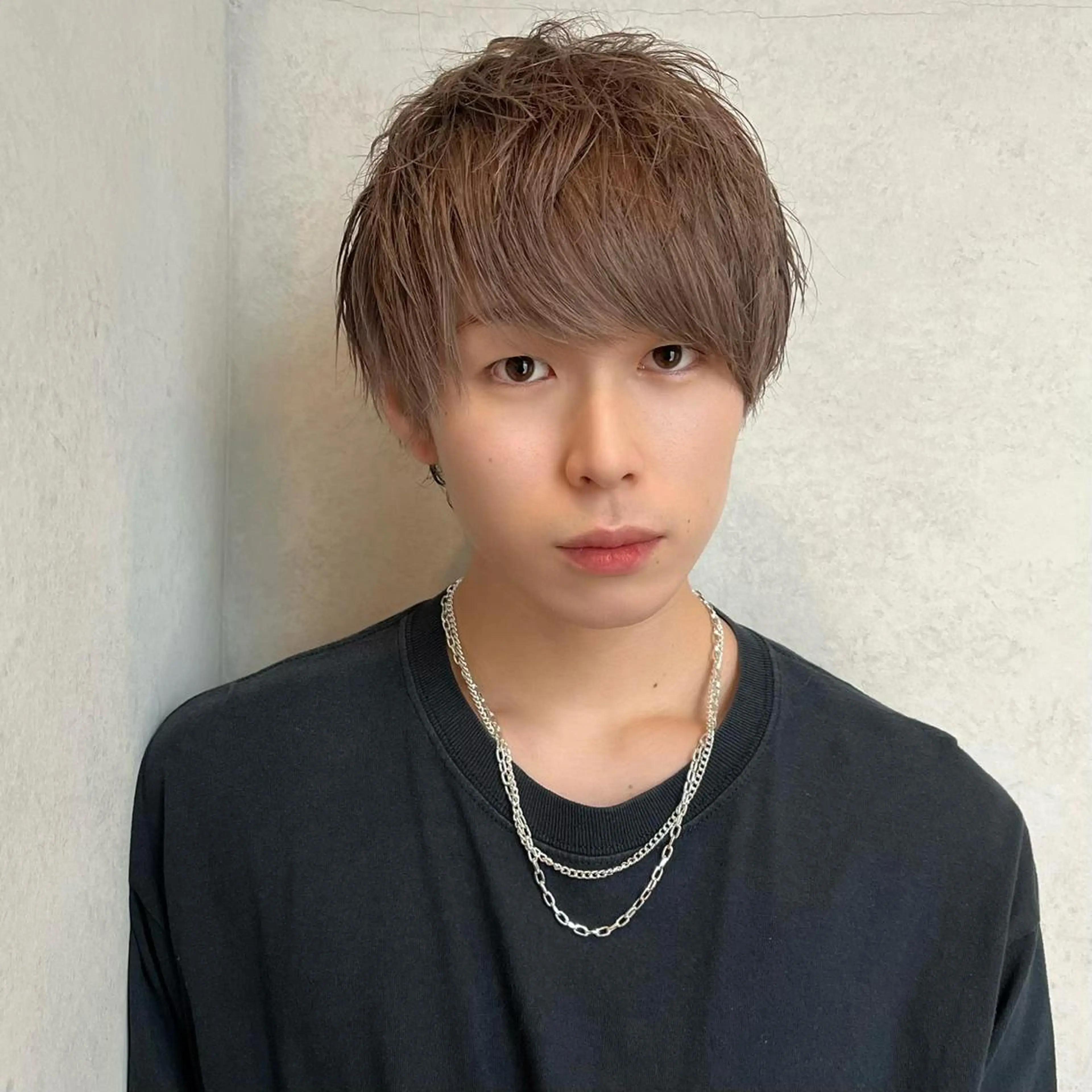 カラー メンズ ベージュカラー ミルクティーベージュ CANAAN銀座所属・艶透明感カラー/ ルーズパーマ/田中のヘアスタイル