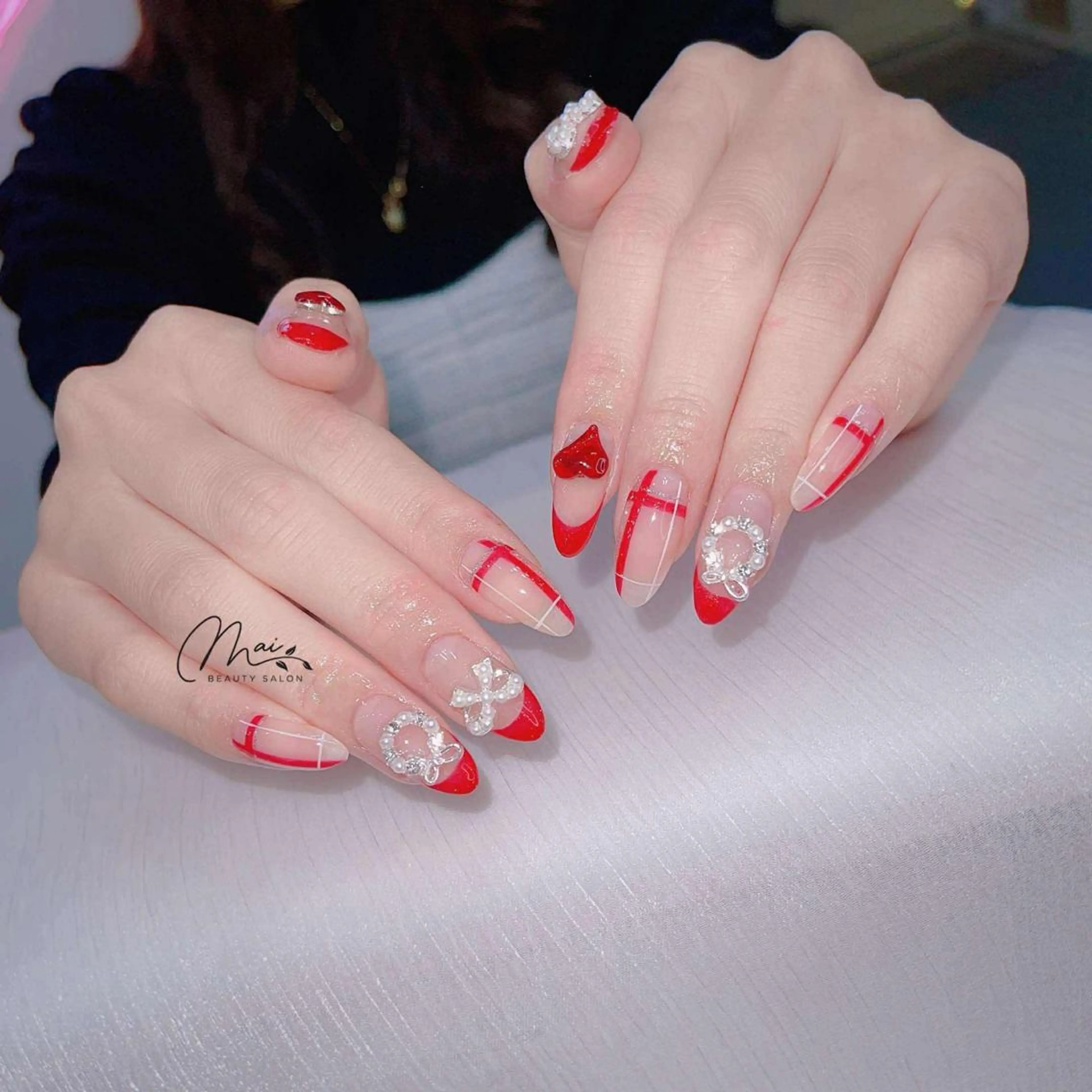 ネイル オーロラネイル 長さ出し フラッシュネイル フレンチネイル ジェルネイル MaiBeauty To  Toのネイルデザイン