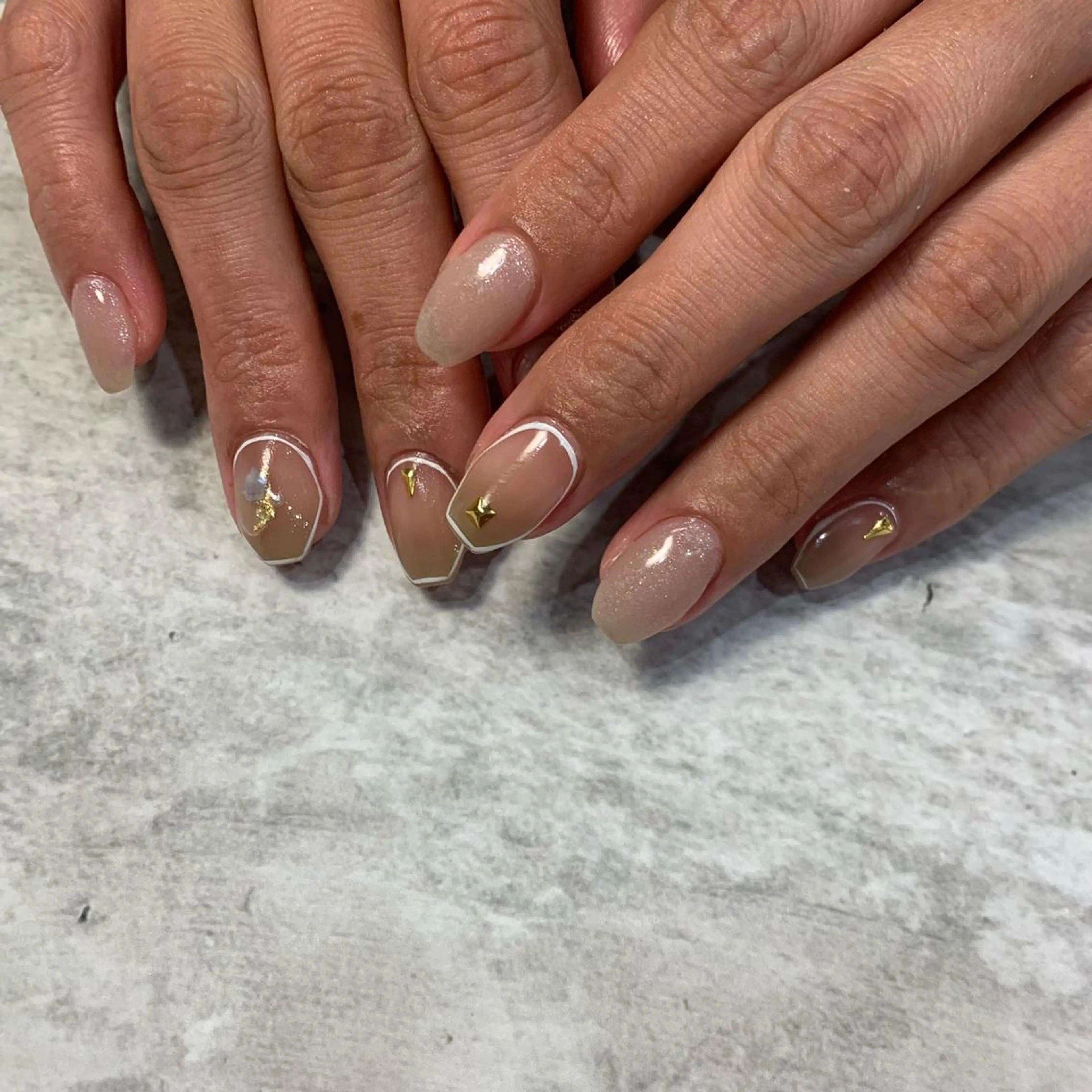 ネイル ブラウン ニュアンスネイル mana ☾のネイルデザイン