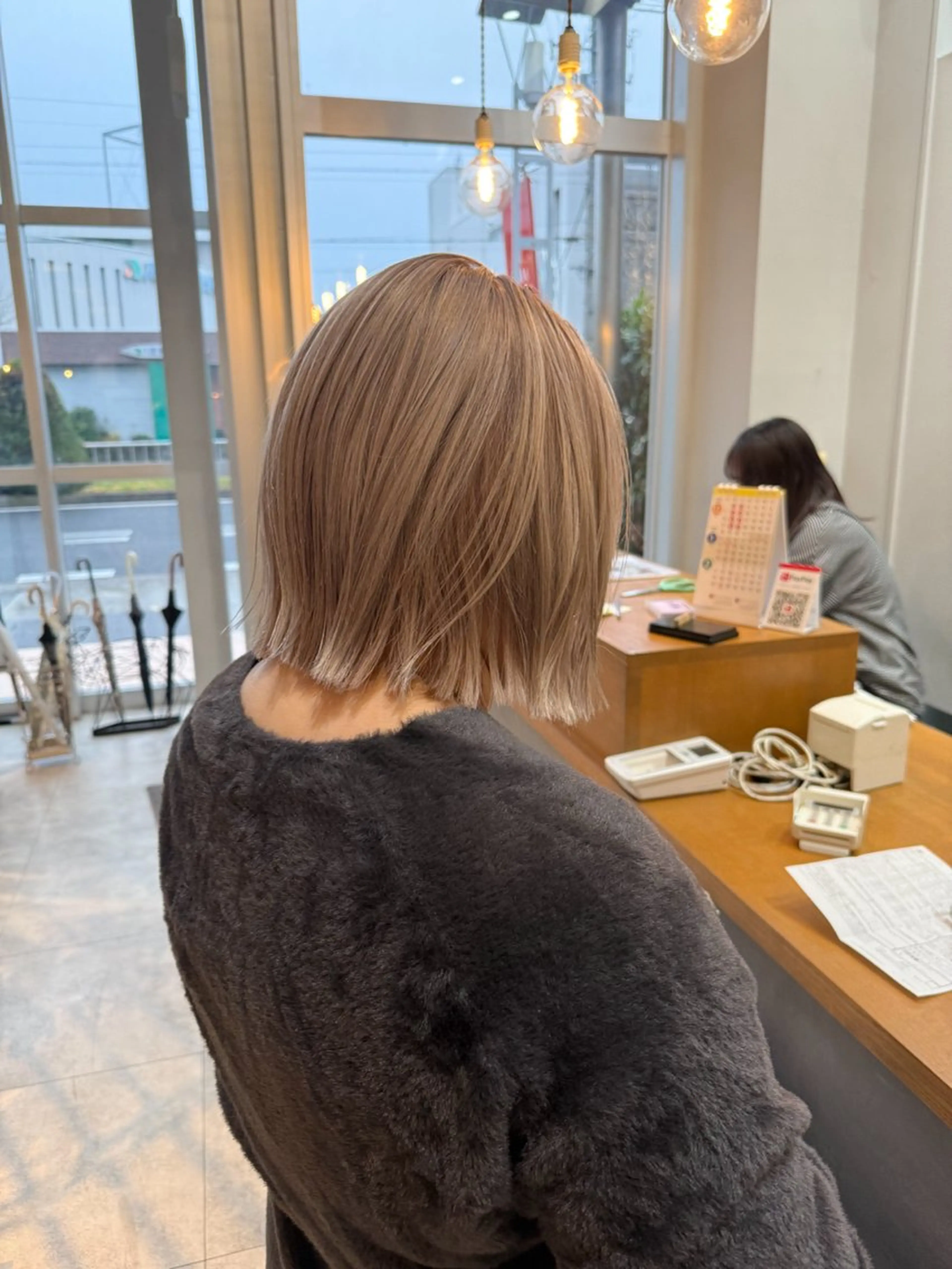 ミディアム カラー ハイトーンカラー 卒業式のヘアスタイル カット ヘアカラー 石原圭悟 /ショート/艶カラーのヘアスタイル