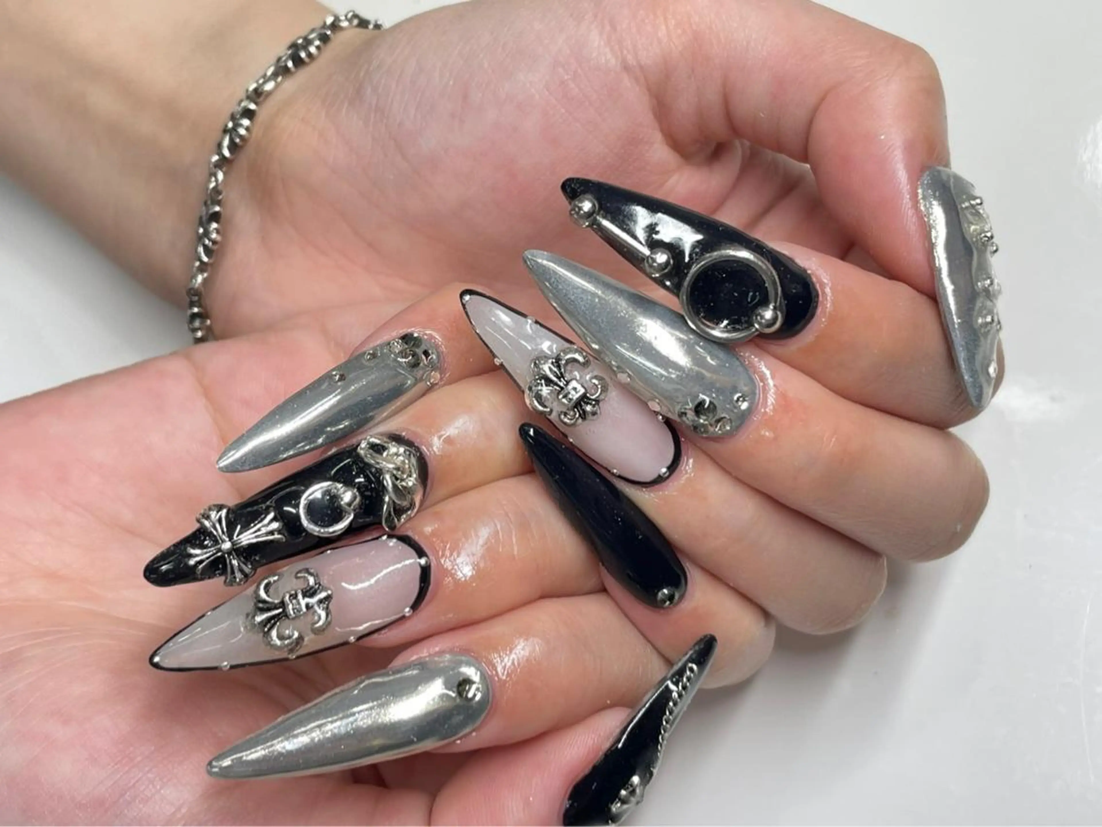 ネイル NAILSGOGO shibuyaのネイルデザイン