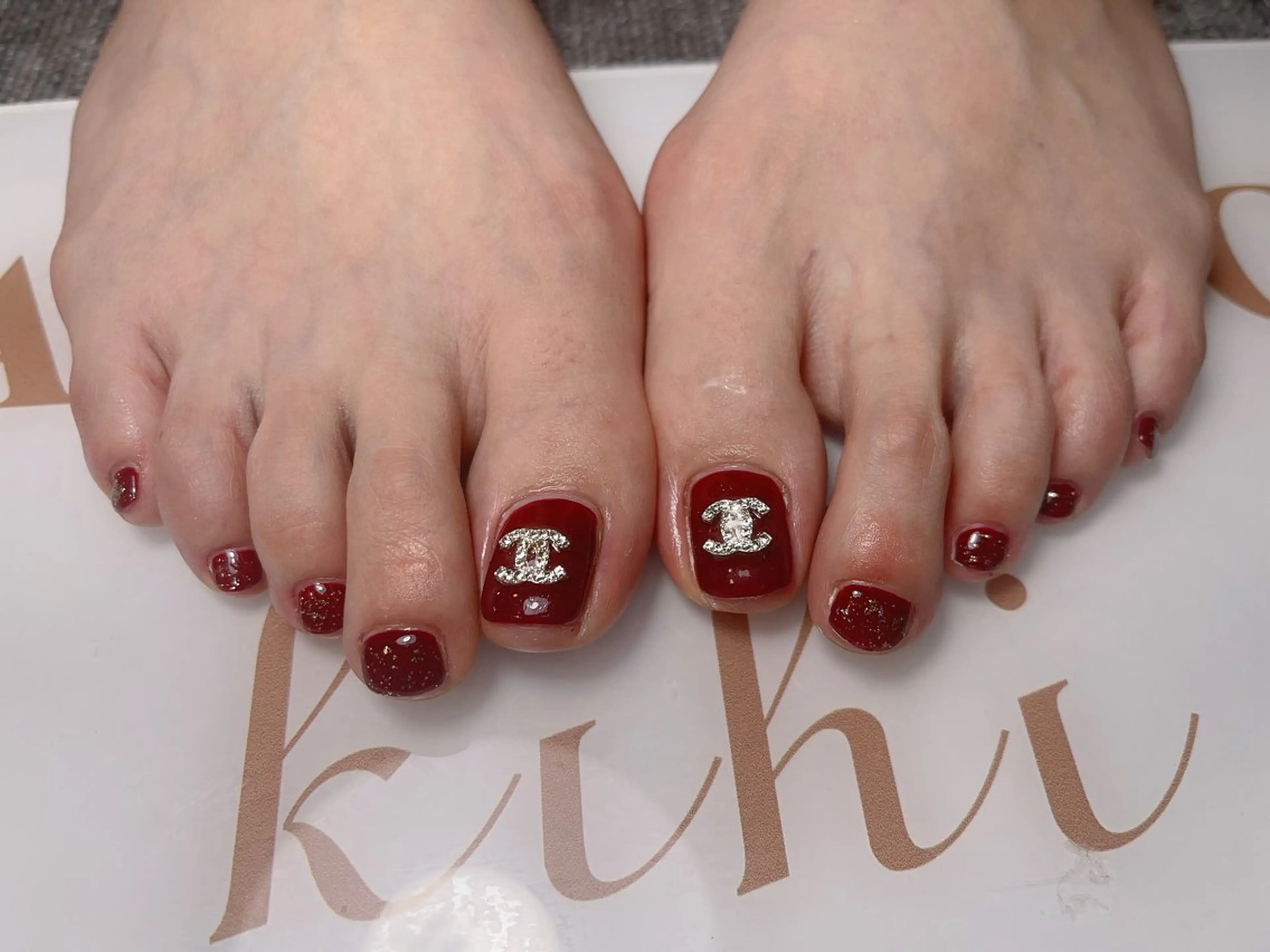 ネイル アートネイル フレンチネイル ジェルネイル グラデーション 韓国ネイル フットネイル さくら💮💮 【オフ無料】のネイルデザイン