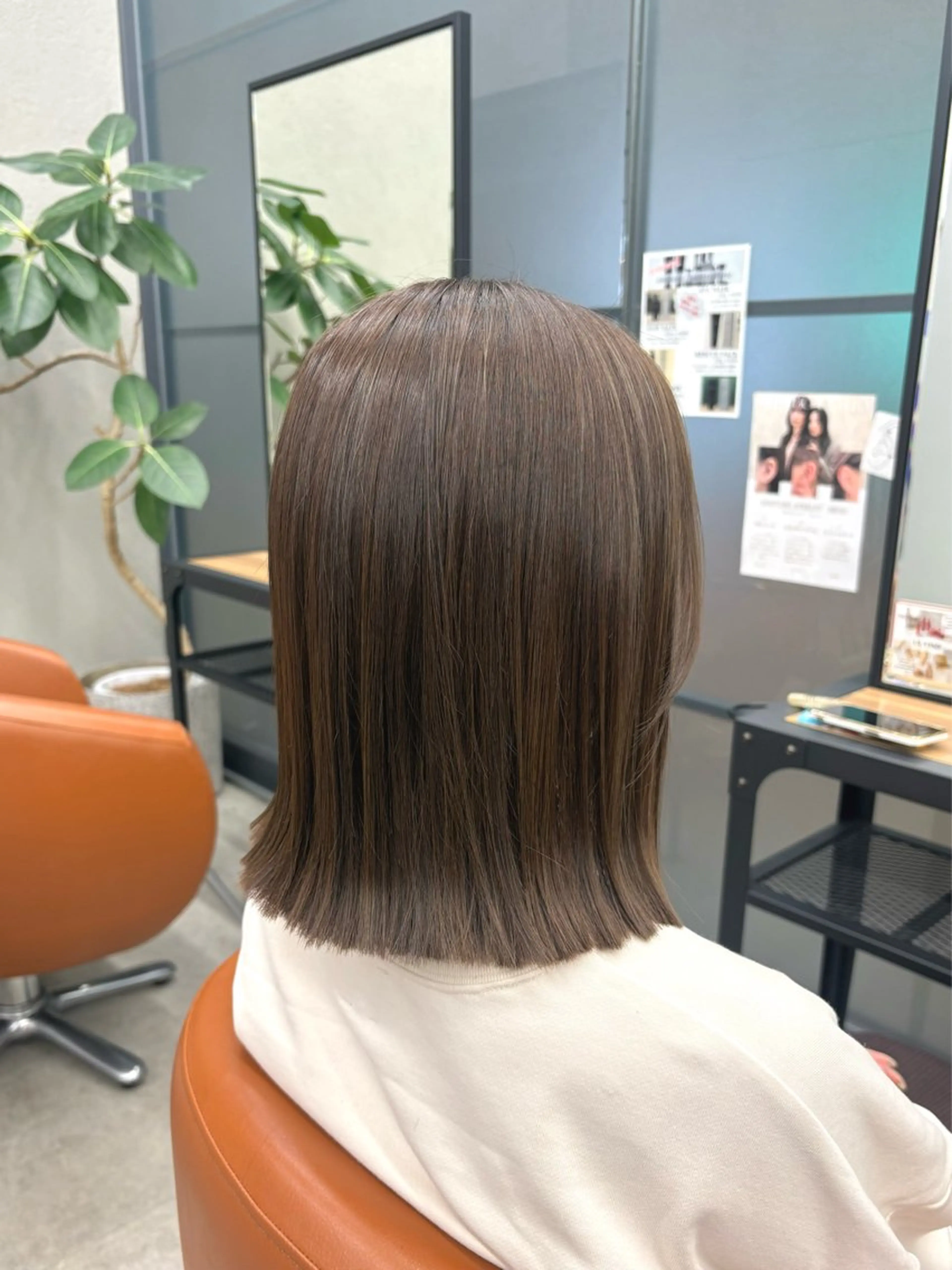 ミディアム カラー カット ヘアカラー 🫧透明感🫧 上岡夕理香のヘアスタイル