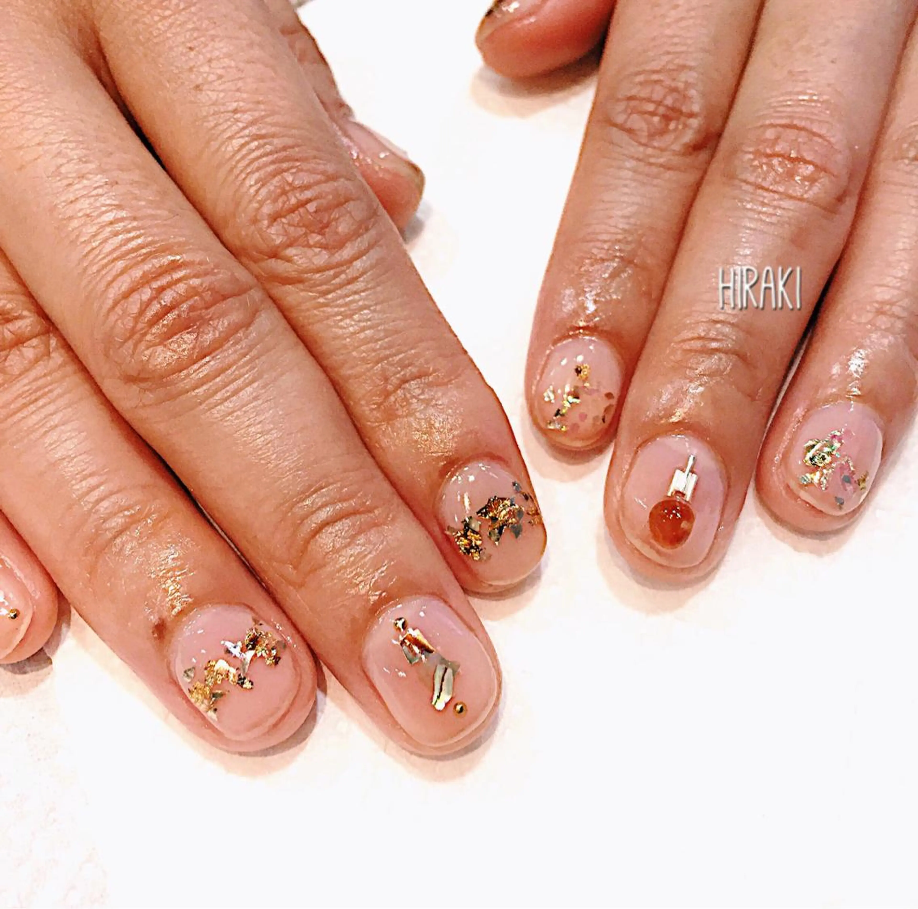 ネイル nail atelier AMBER所属・saori .の眉毛・アイブロウイメージ