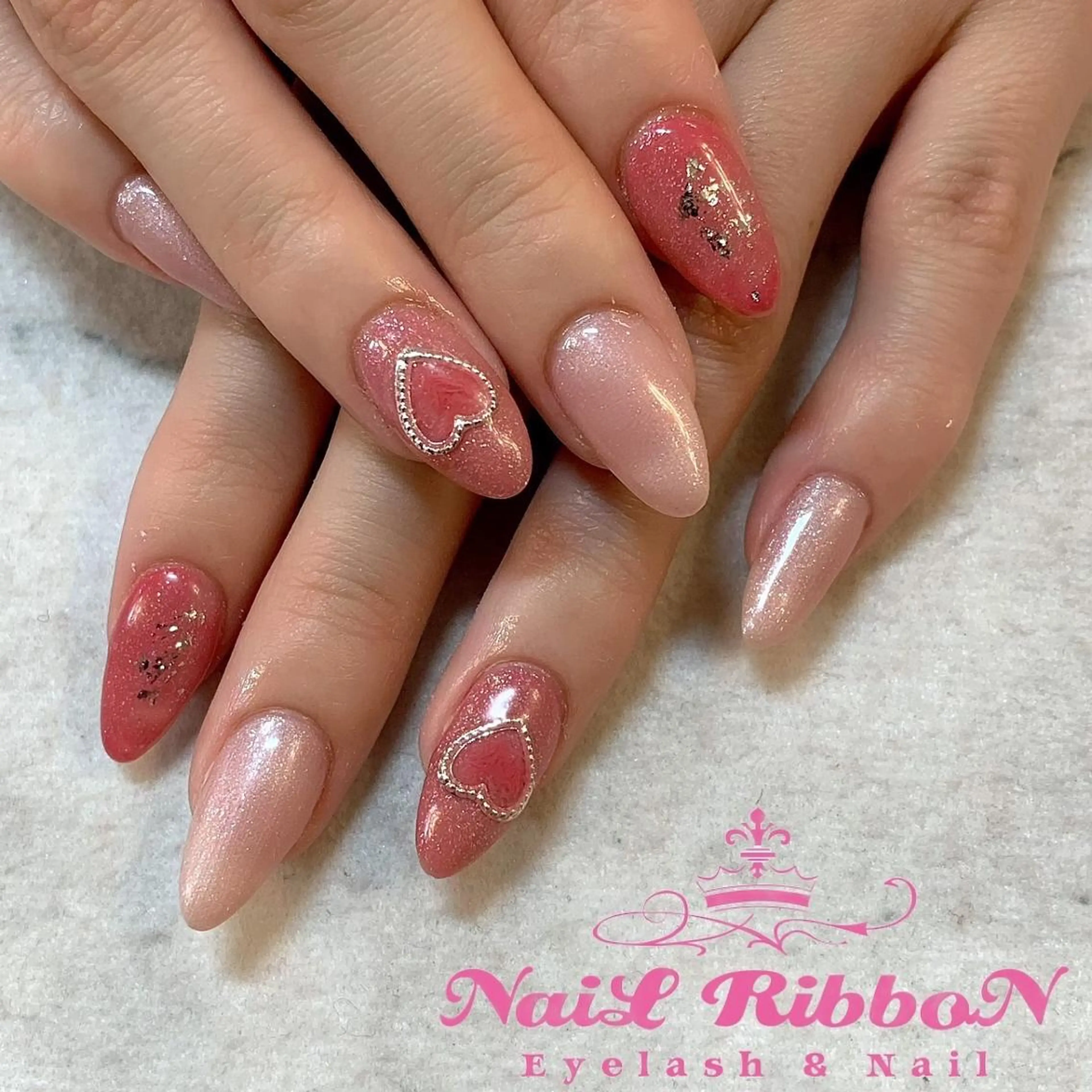 ネイル ネイルリボン 受付スタッフのネイルデザイン