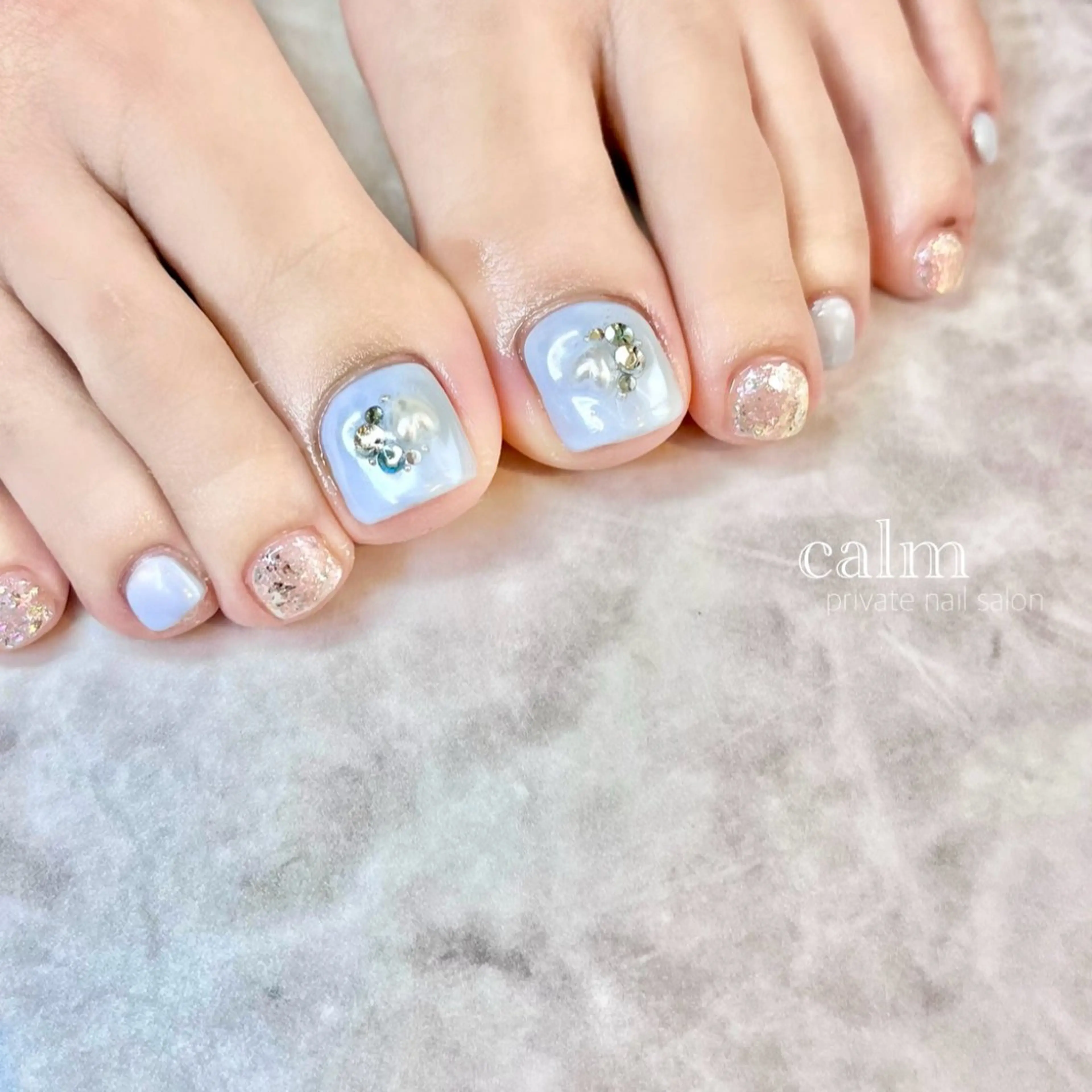 親指持ち込みアートコース（ソフトジェル、ハードジェル付け替えオフ無料）の写真