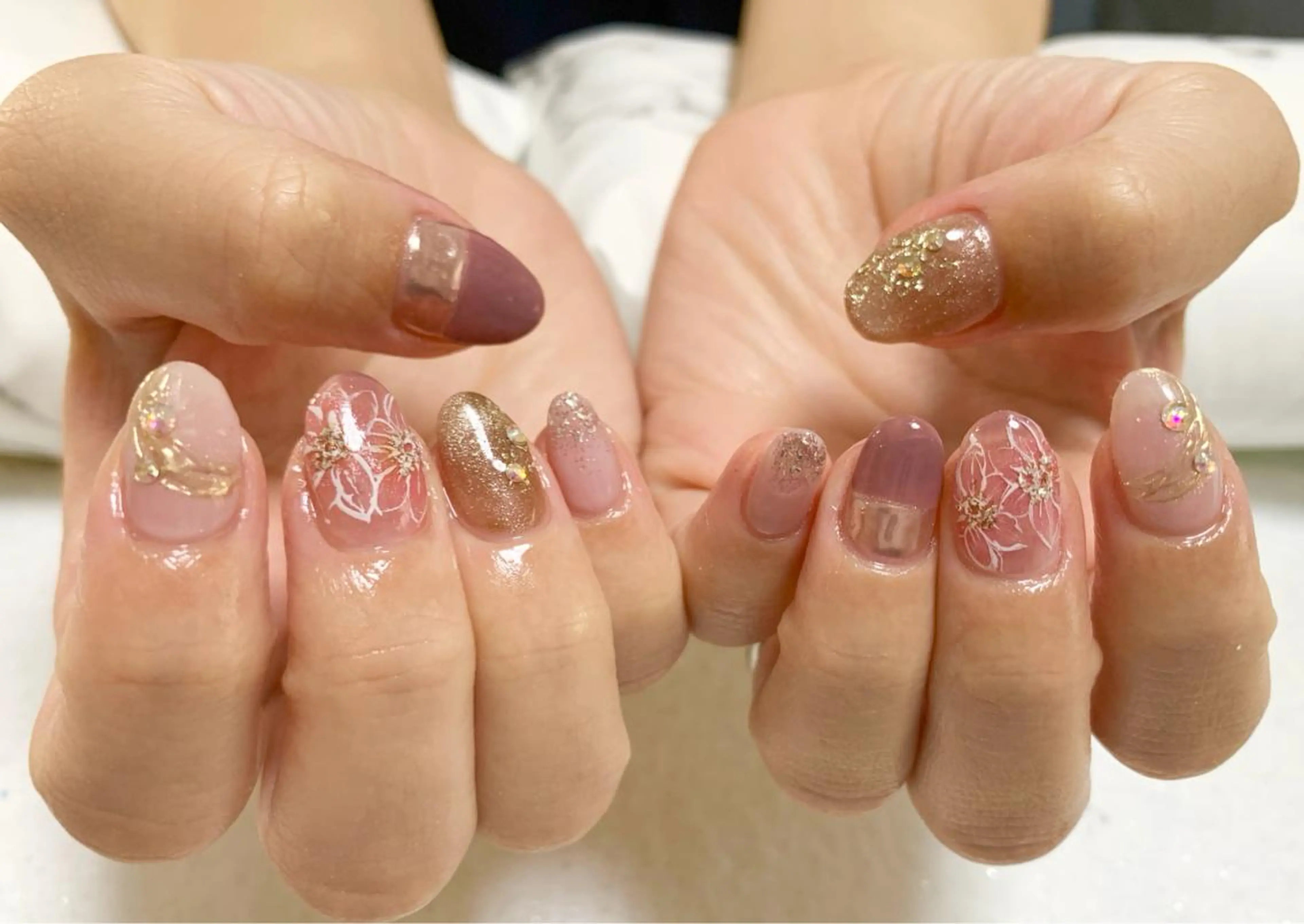 ネイル ハンドネイル 手塚 里奈のネイルデザイン