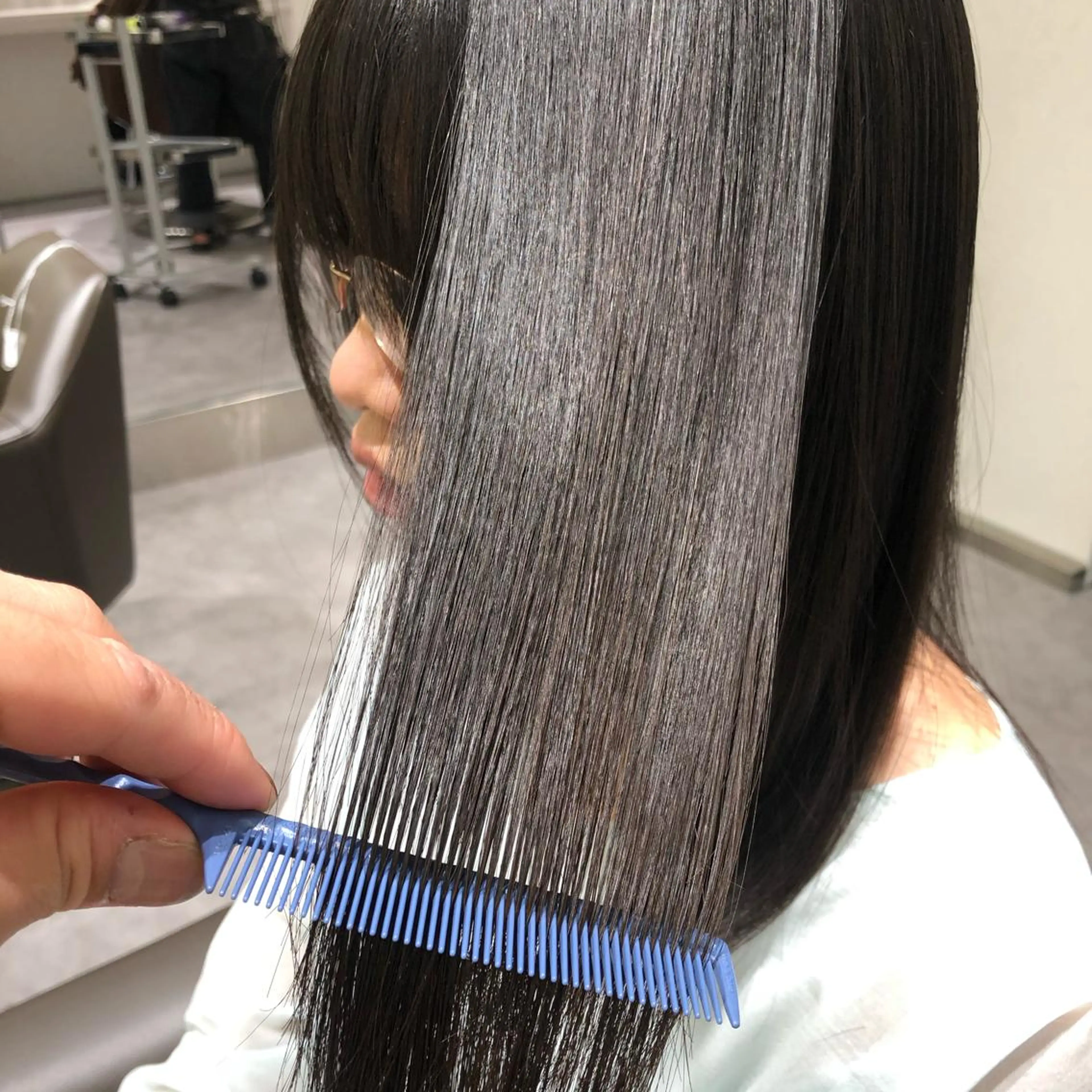 ロング ムトウセイマ/艶髪 /艶ケアWブリーチのヘアスタイル