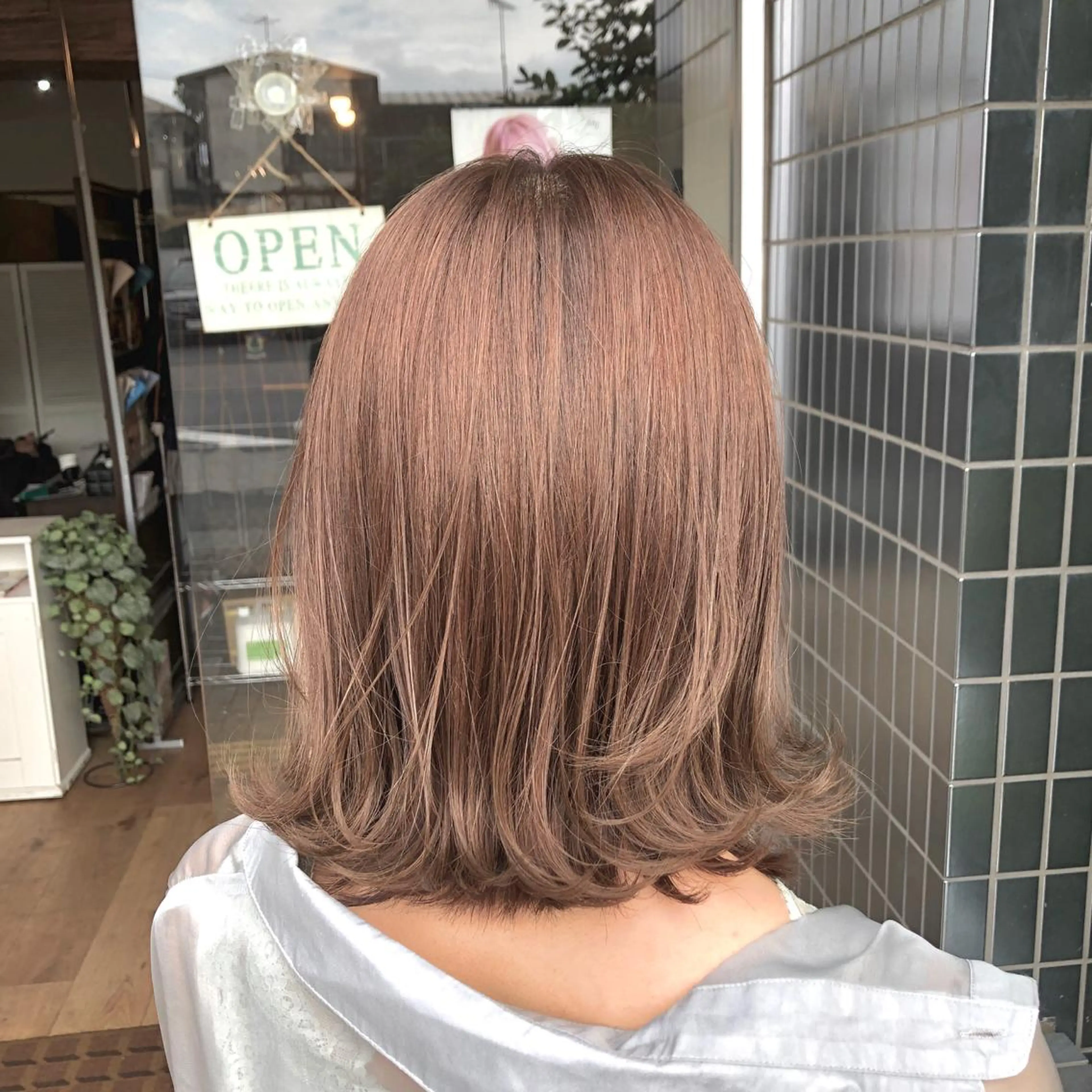 ミディアム カラー カット ヘアカラー トリートメント ish by fan .代表✂️木谷宏夢のヘアスタイル