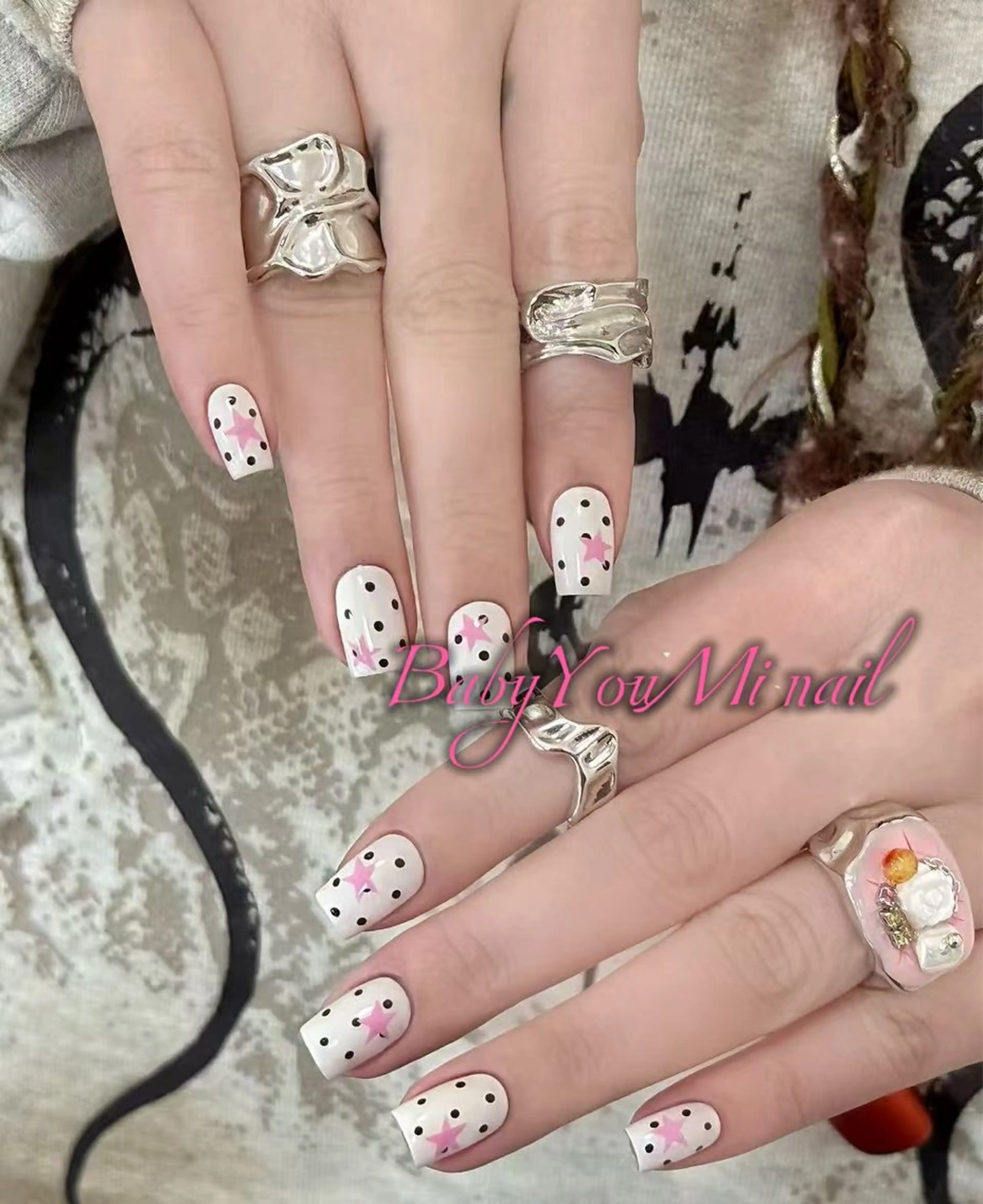 ネイル オーロラネイル フラワーネイル フットネイル フレンチネイル ジェルネイル ハンドネイル BabyYouMi nailのネイルデザイン