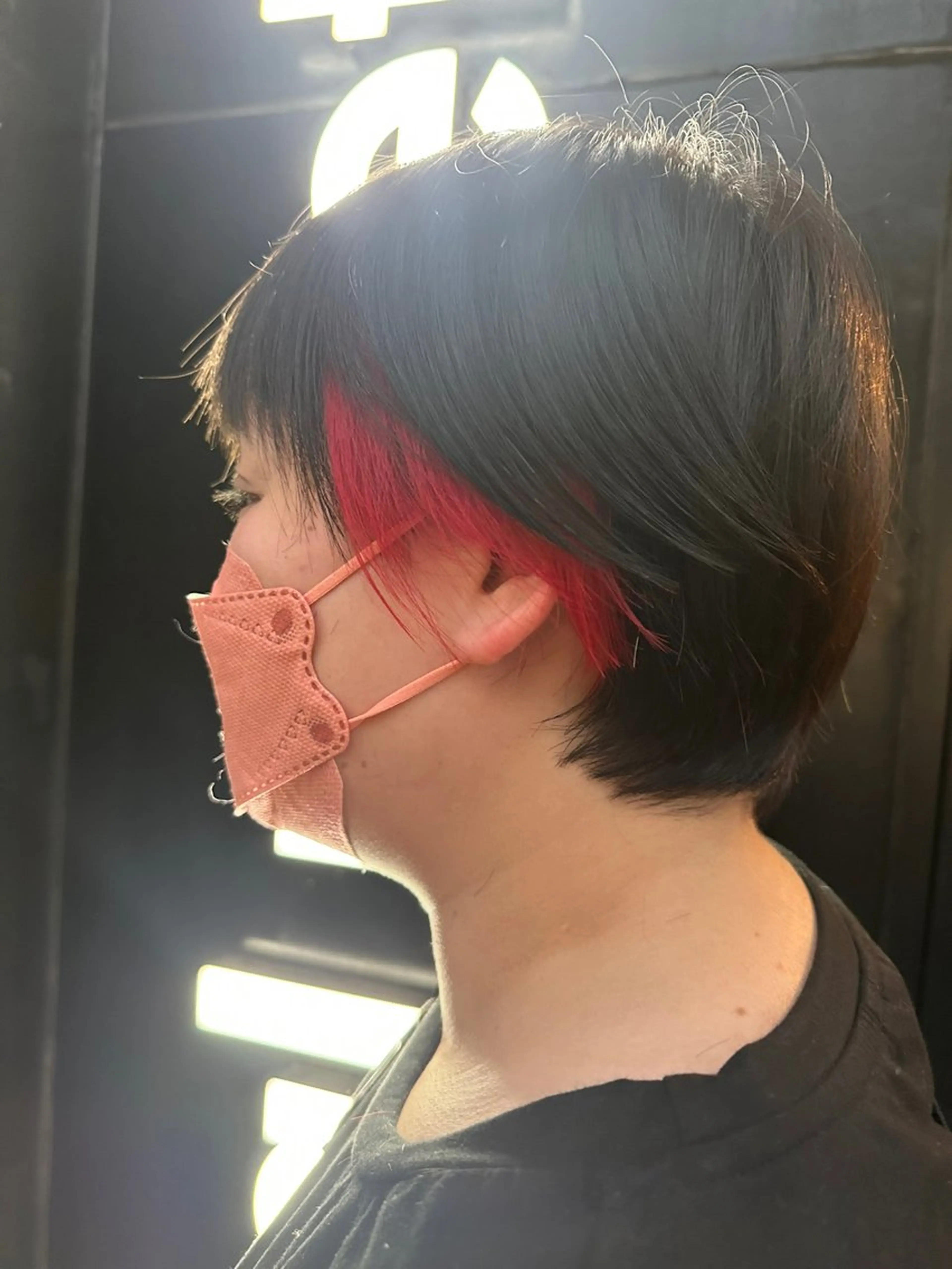 ショート ヘアカラー 高口 小春のヘアスタイル